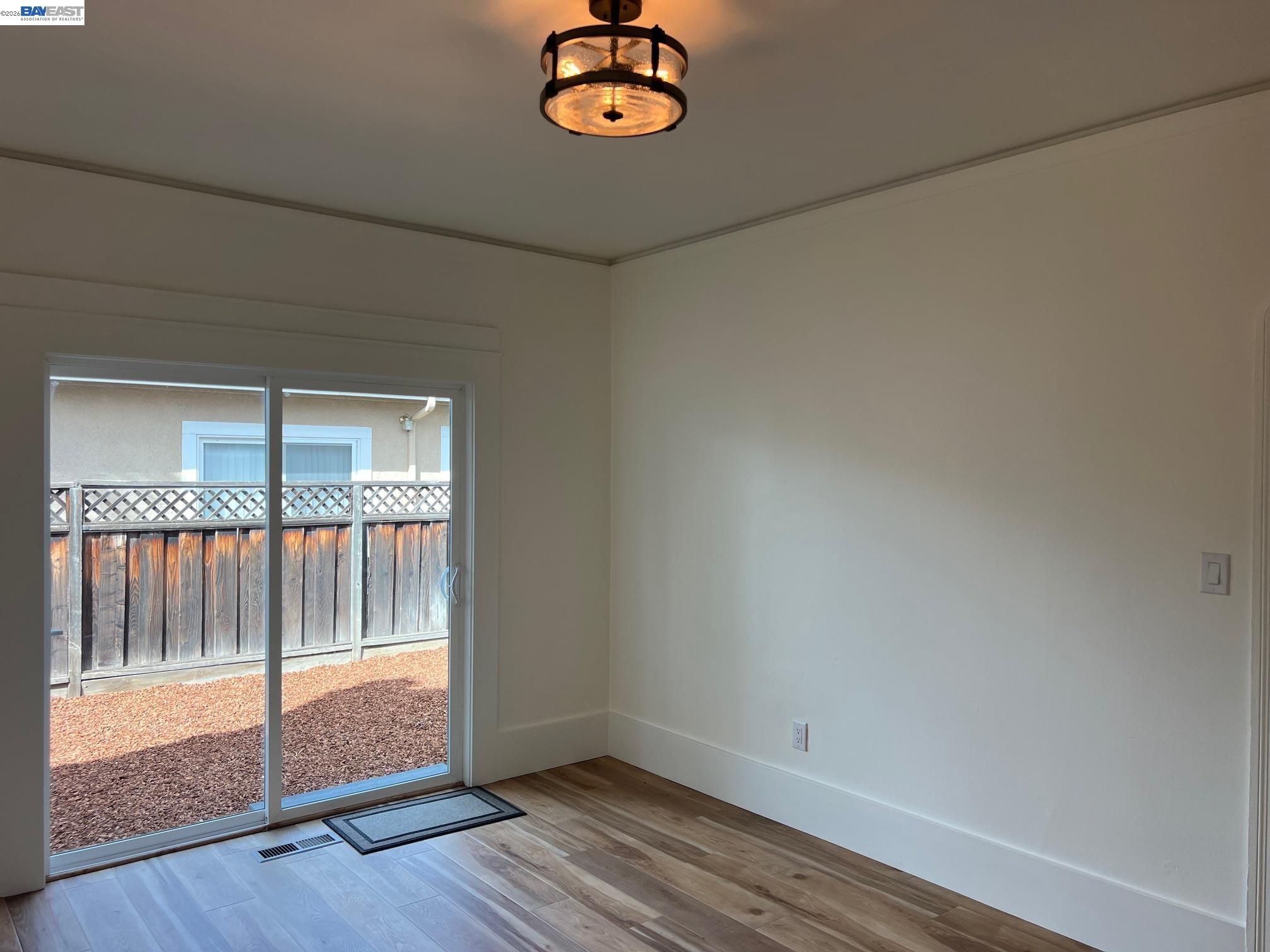 Detail Gallery Image 21 of 56 For 708 N L St, Livermore,  CA 94551 - 3 Beds | 1 Baths