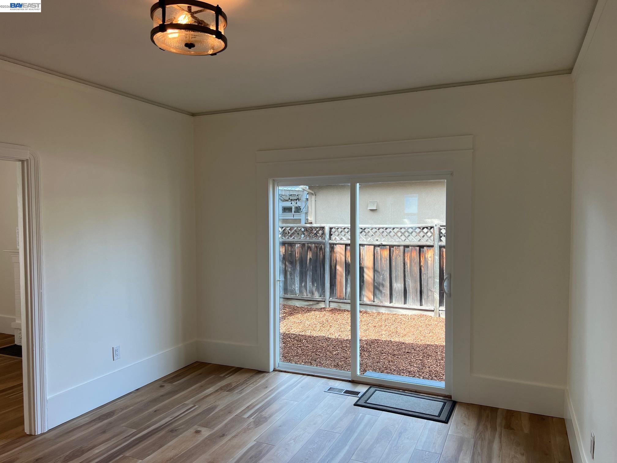 Detail Gallery Image 23 of 56 For 708 N L St, Livermore,  CA 94551 - 3 Beds | 1 Baths