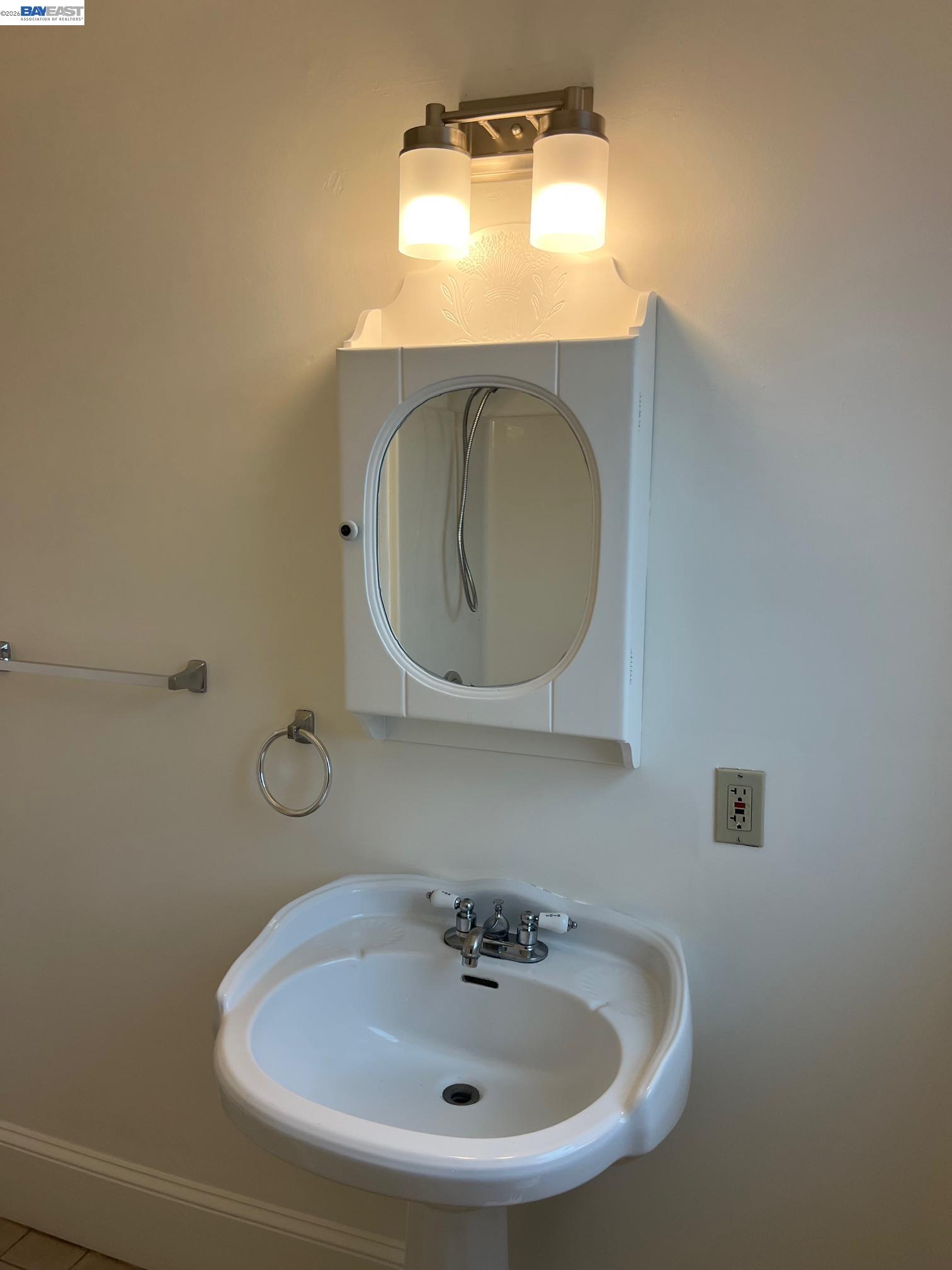 Detail Gallery Image 43 of 56 For 708 N L St, Livermore,  CA 94551 - 3 Beds | 1 Baths