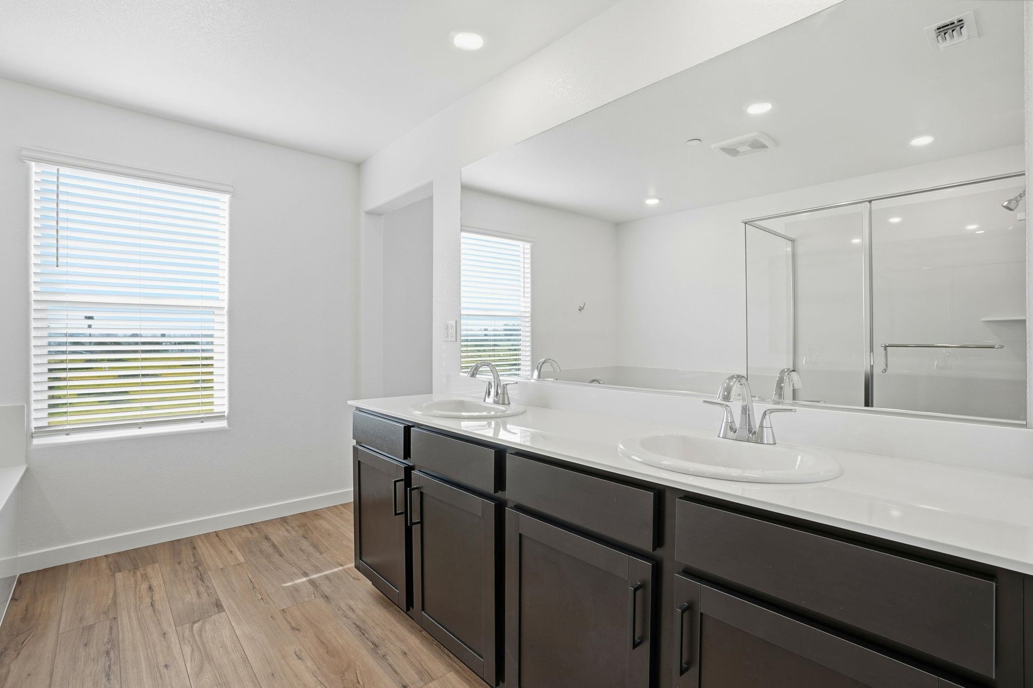 Detail Gallery Image 8 of 12 For 1012 Bluebell Circle, Discovery Bay,  CA 94505 - 5 Beds | 3/1 Baths