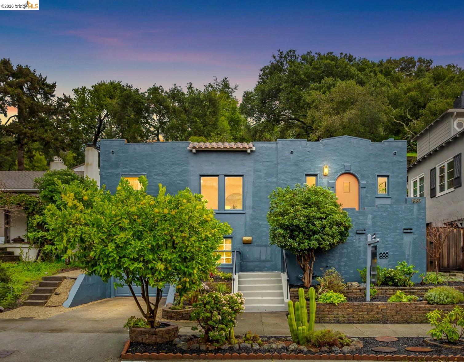 Front Image Thumbnail for EB41123941