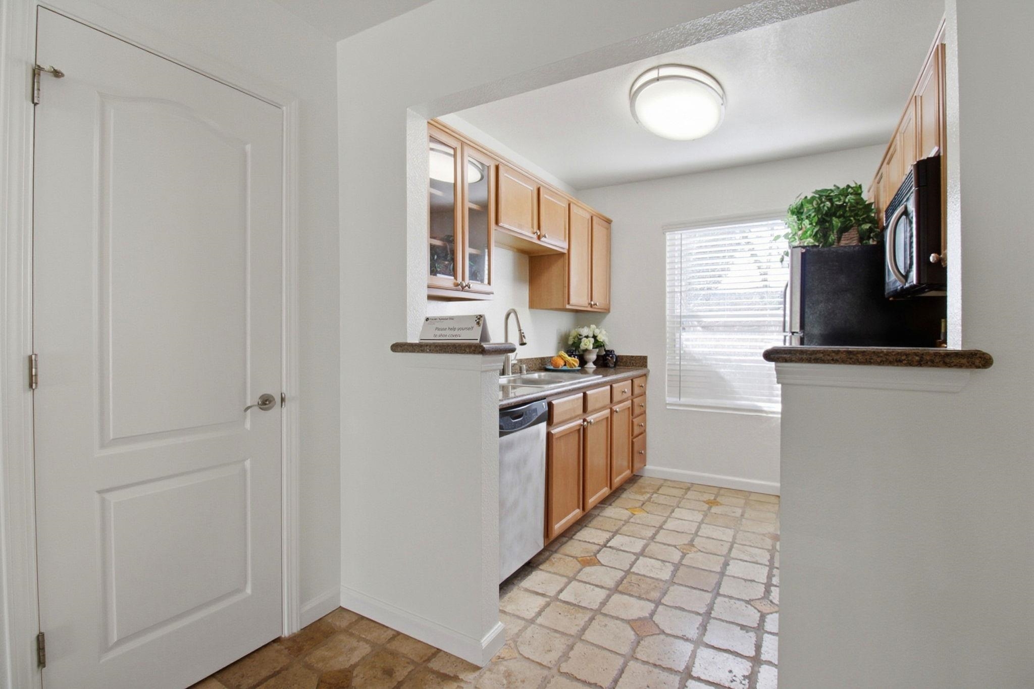 Photo #15: 41123944 Listing: Photo #15