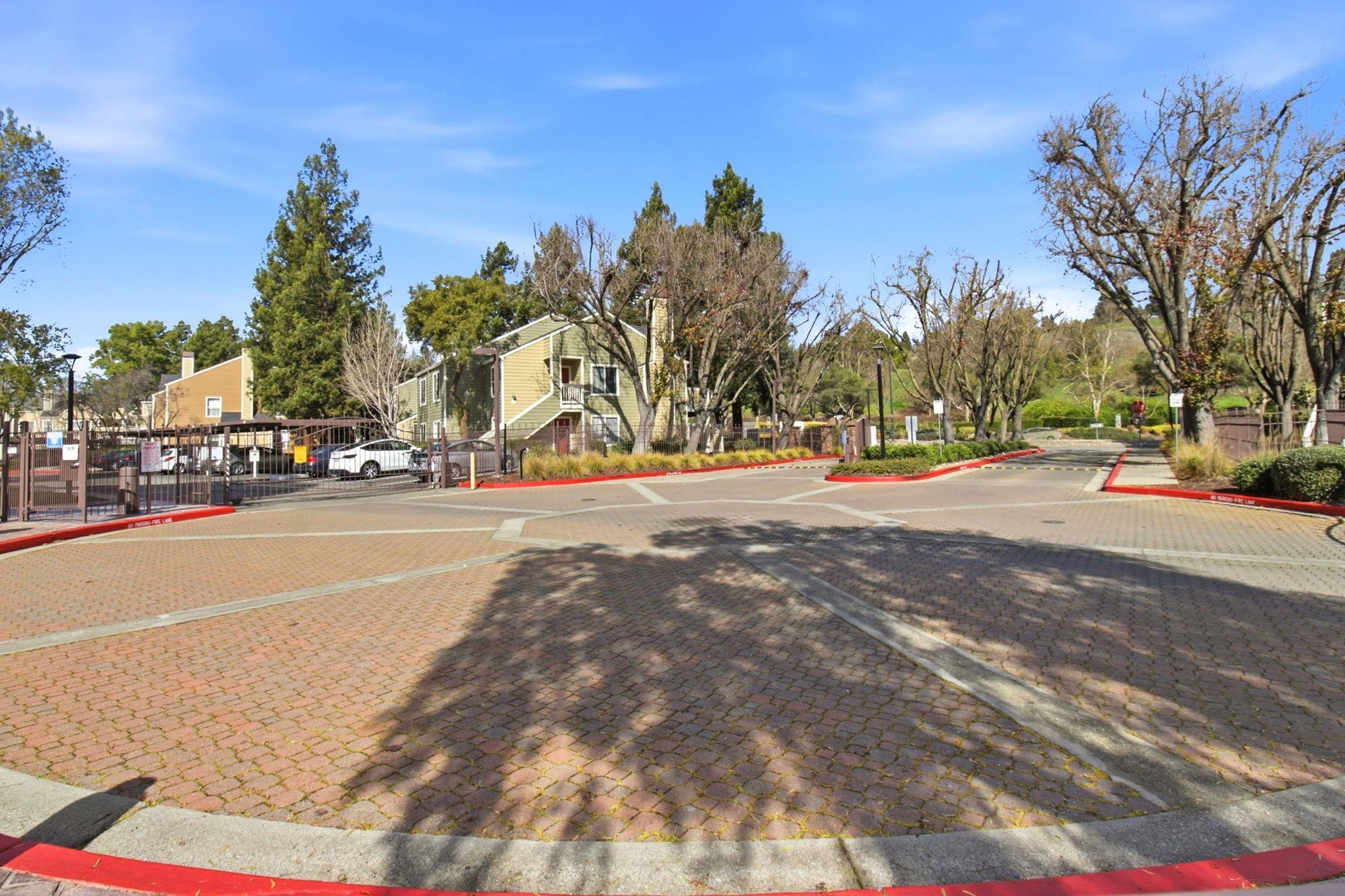 Photo #4: 41123944 Listing: Photo #4