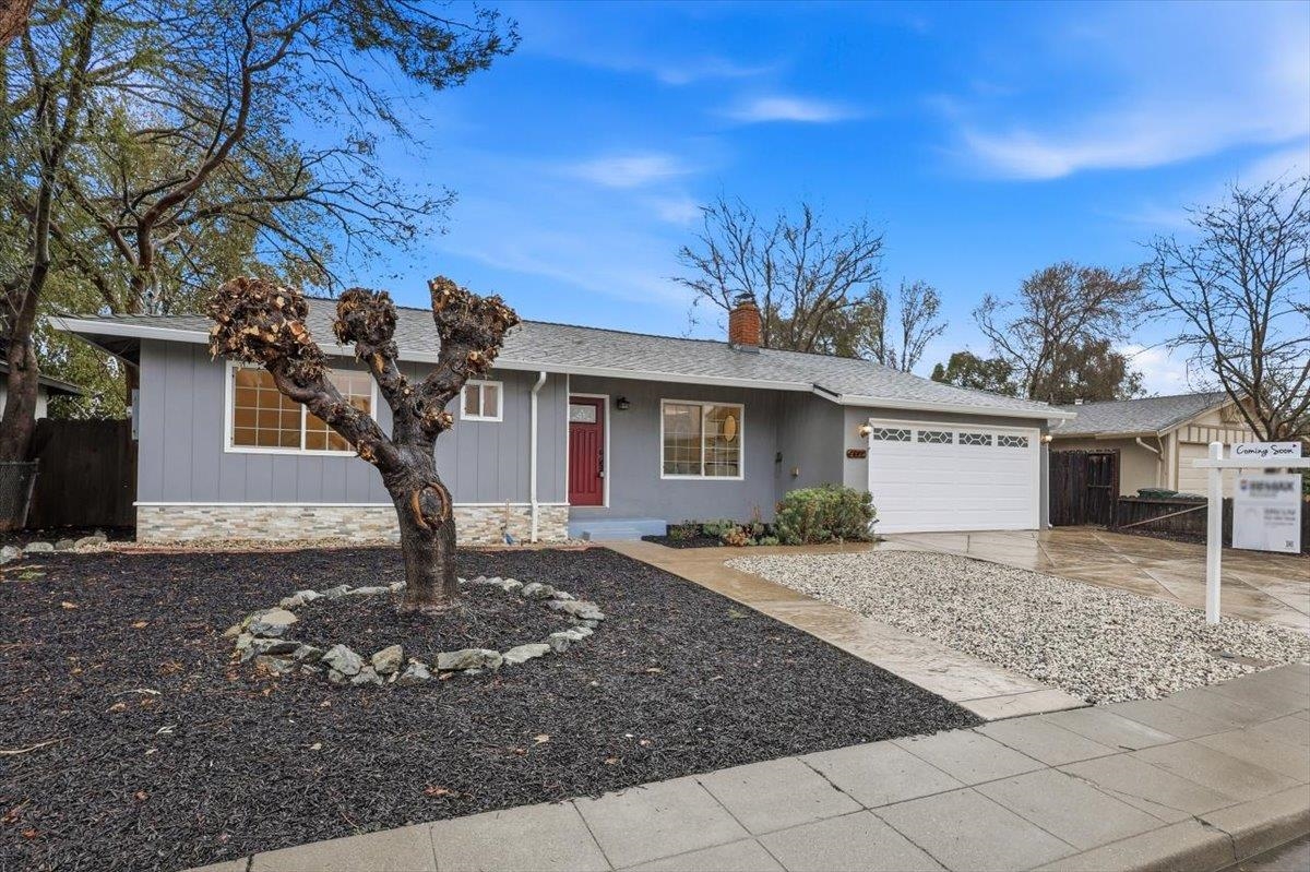 Detail Gallery Image 3 of 35 For 7447 Tamarack Dr, Dublin,  CA 94568 - 4 Beds | 3 Baths