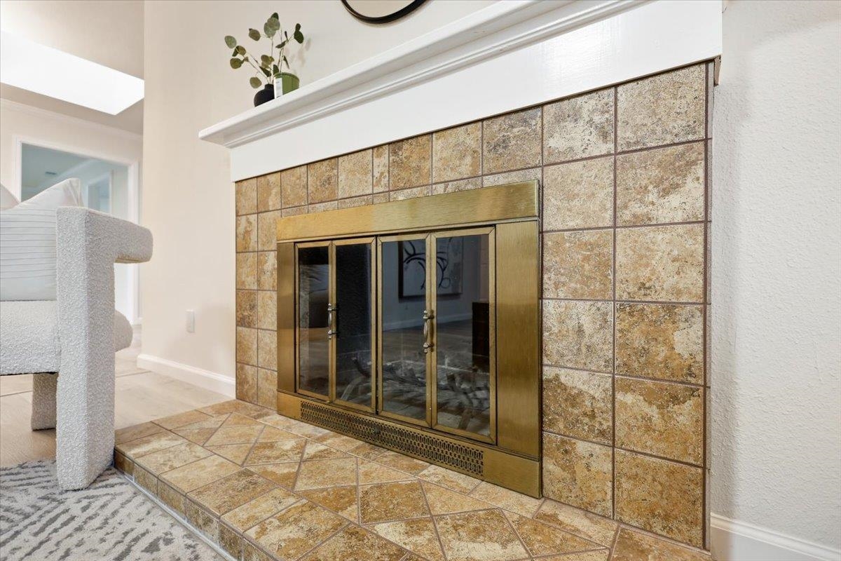 Detail Gallery Image 7 of 35 For 7447 Tamarack Dr, Dublin,  CA 94568 - 4 Beds | 3 Baths