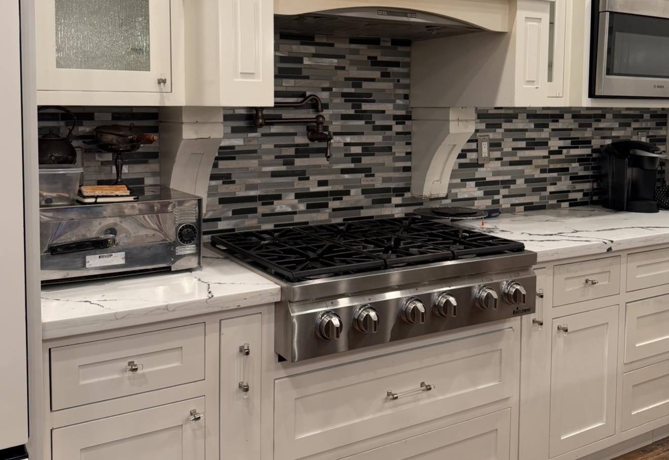 Detail Gallery Image 3 of 14 For 3784 Norris Canyon Rd, San Ramon,  CA 94583 - 4 Beds | 3/1 Baths