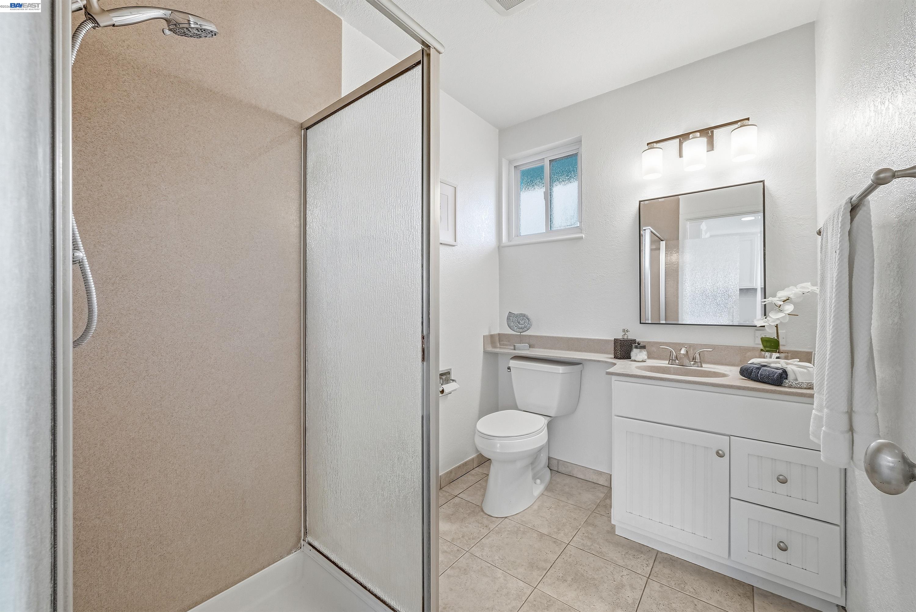 Detail Gallery Image 16 of 51 For 4022 Silver St, Pleasanton,  CA 94566 - 3 Beds | 2 Baths