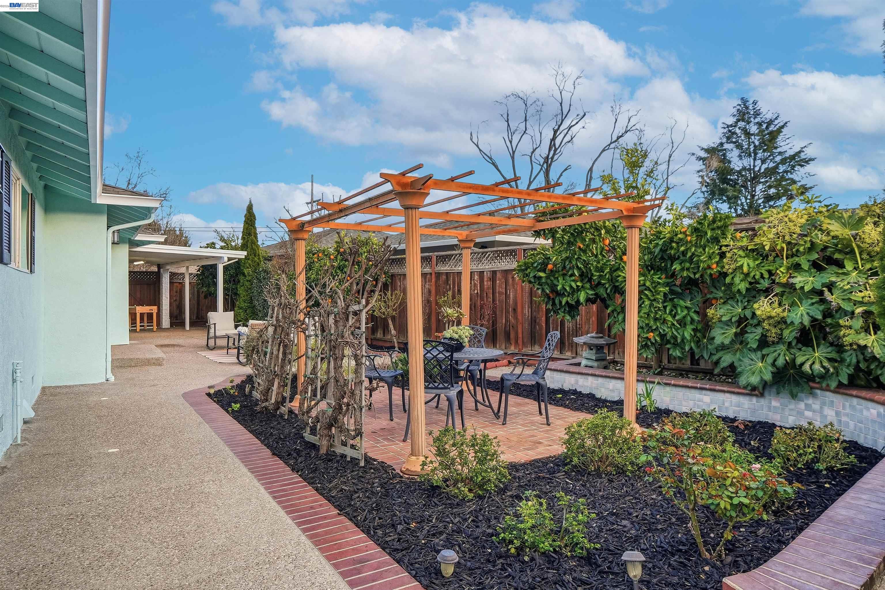 Detail Gallery Image 29 of 51 For 4022 Silver St, Pleasanton,  CA 94566 - 3 Beds | 2 Baths