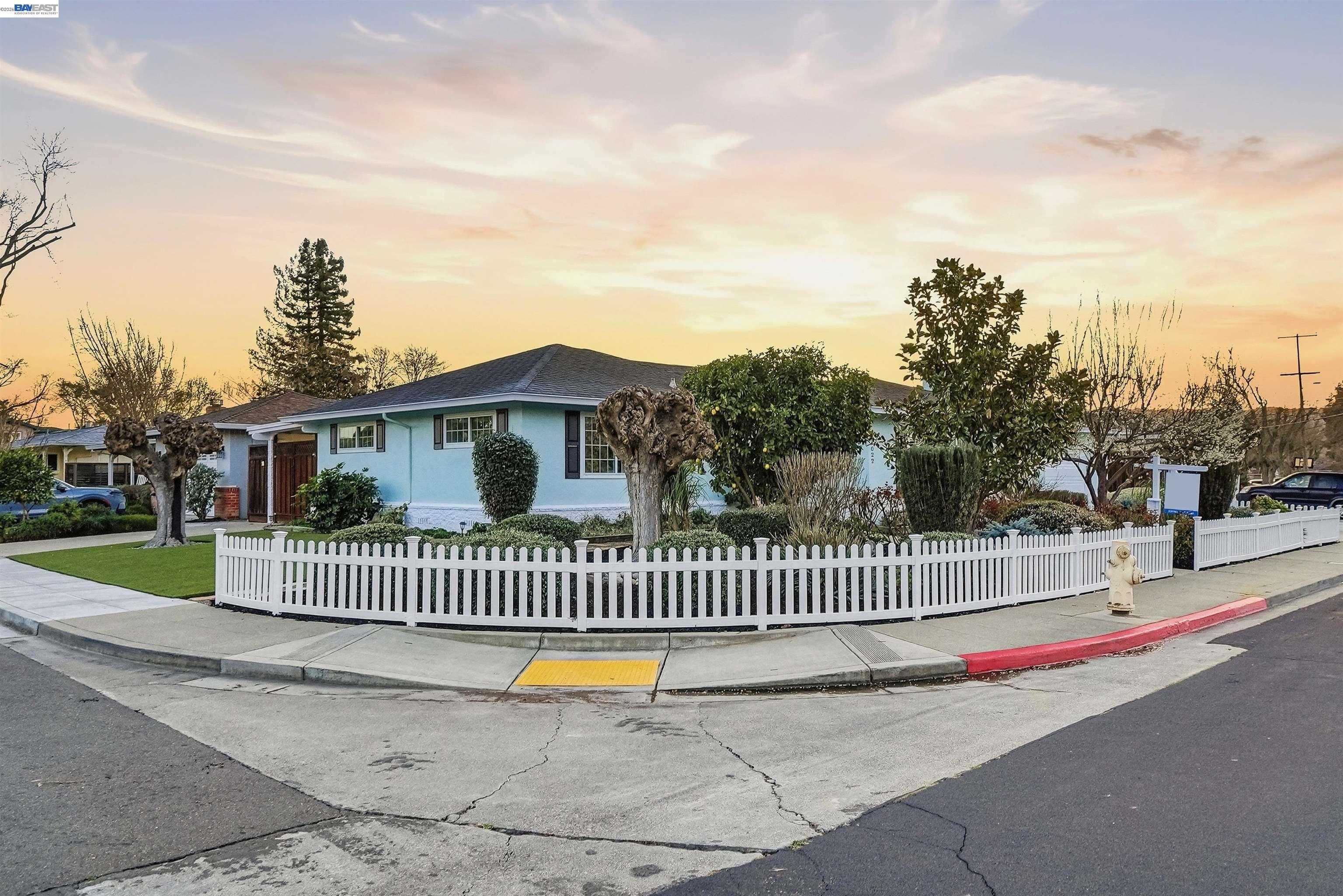 Detail Gallery Image 37 of 51 For 4022 Silver St, Pleasanton,  CA 94566 - 3 Beds | 2 Baths