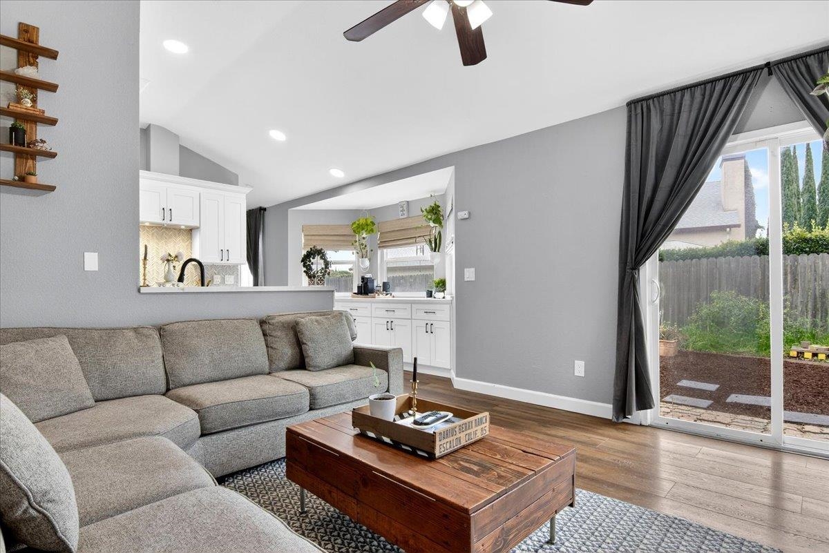 Detail Gallery Image 18 of 41 For 1781 Chandon Way, Oakley,  CA 94561 - 3 Beds | 2 Baths