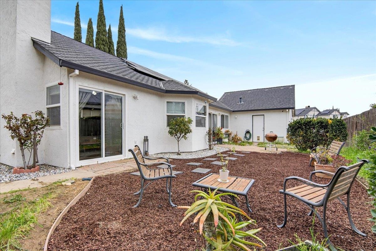 Detail Gallery Image 5 of 41 For 1781 Chandon Way, Oakley,  CA 94561 - 3 Beds | 2 Baths