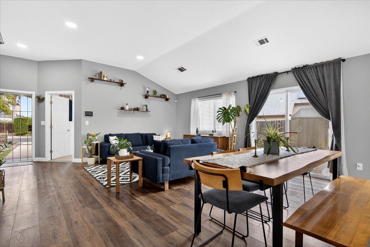 Detail Gallery Image 9 of 41 For 1781 Chandon Way, Oakley,  CA 94561 - 3 Beds | 2 Baths