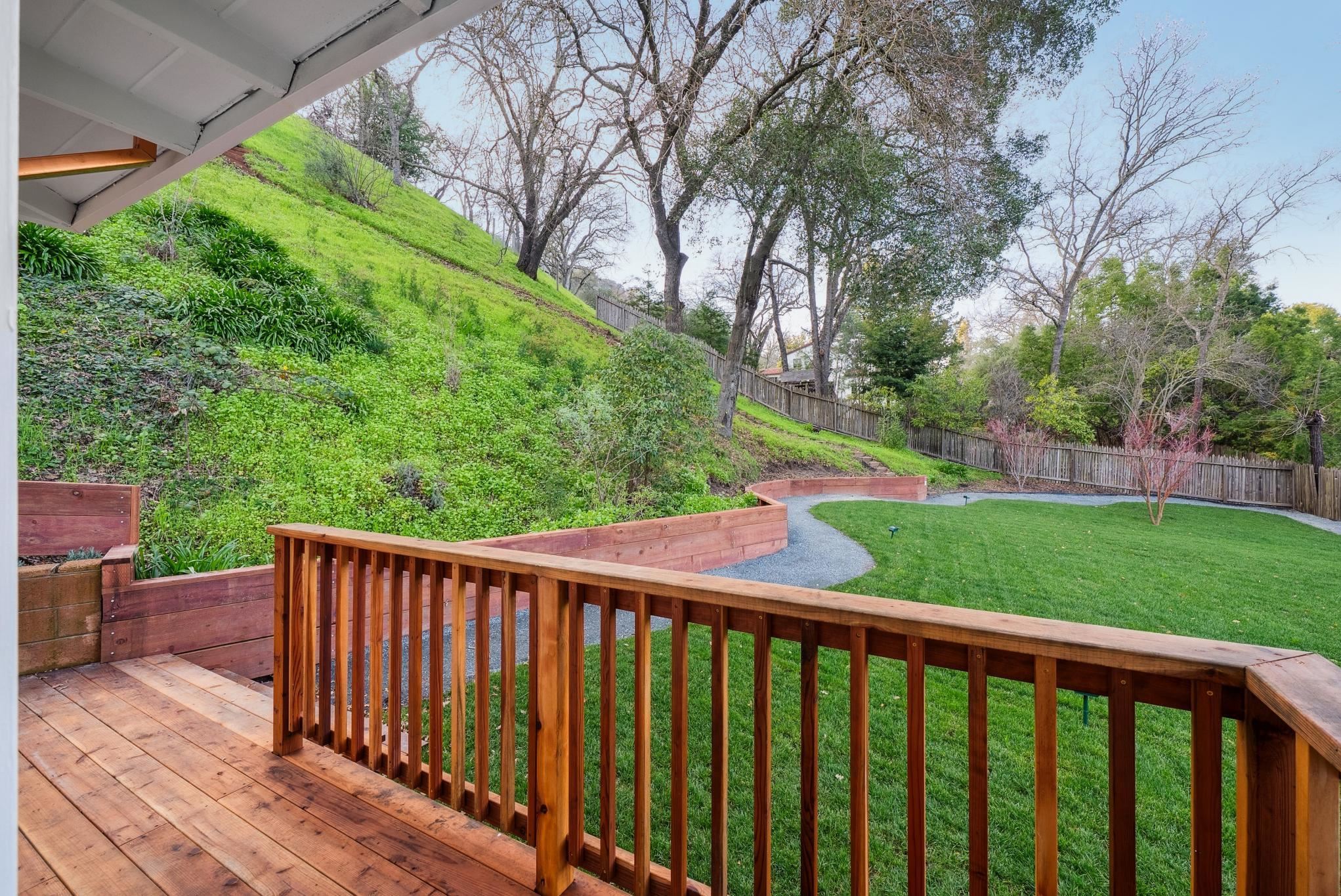 Detail Gallery Image 18 of 57 For 2435 Lunada, Alamo,  CA 94507-2610 - 3 Beds | 2/1 Baths