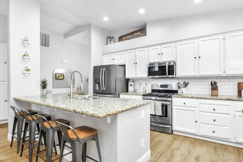 Detail Gallery Image 7 of 36 For 2231 Ventnor Ln, Oakley,  CA 94561 - 3 Beds | 2 Baths