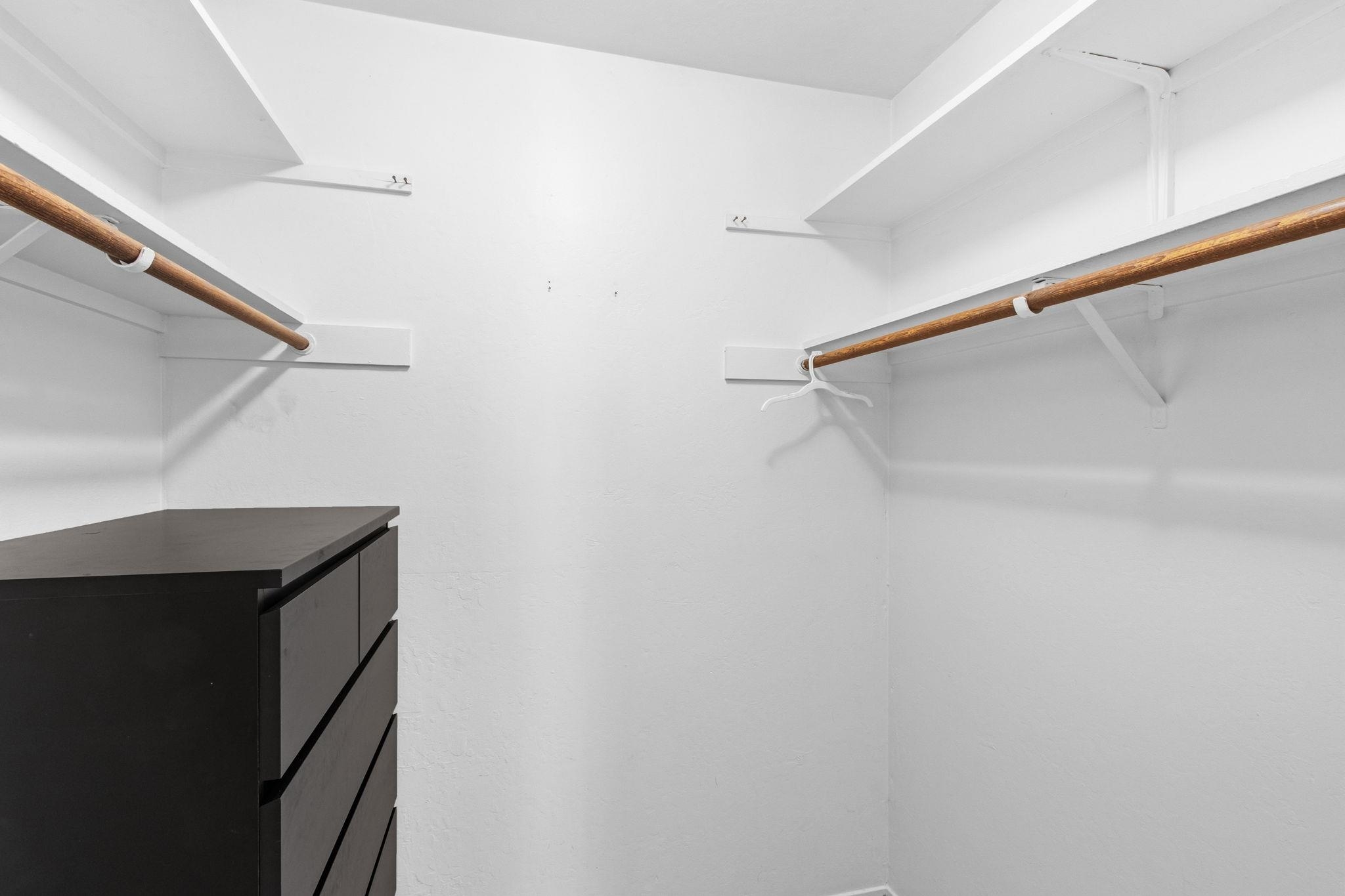 Photo #17: 41123960 Listing: Photo #17