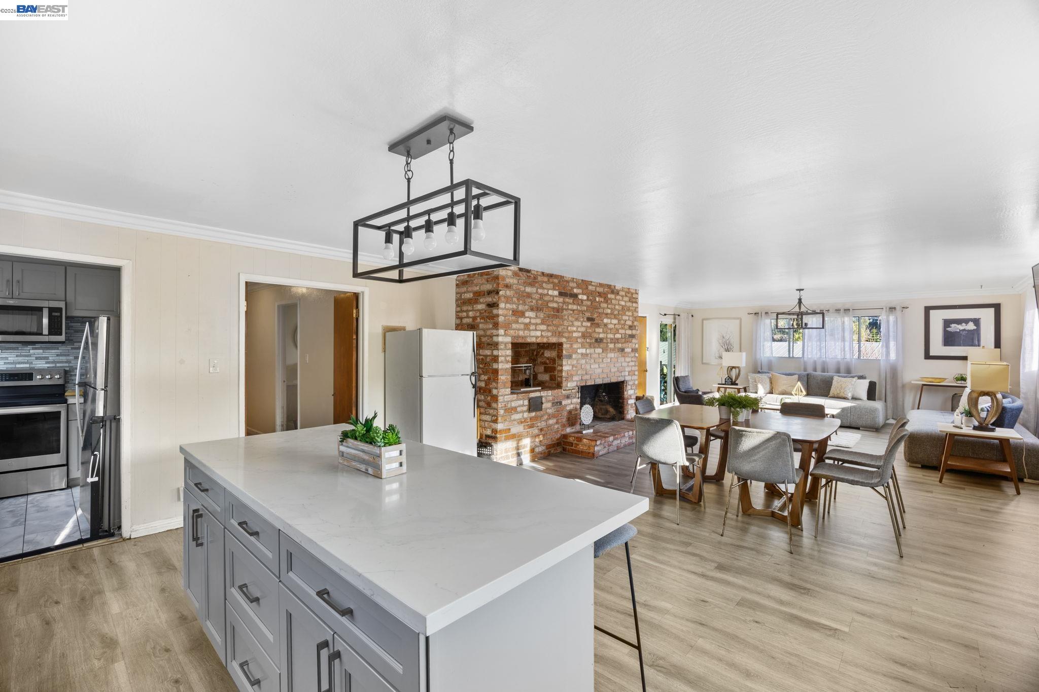 Detail Gallery Image 14 of 41 For 2245 Sol St, Castro Valley,  CA 94578 - 5 Beds | 3 Baths