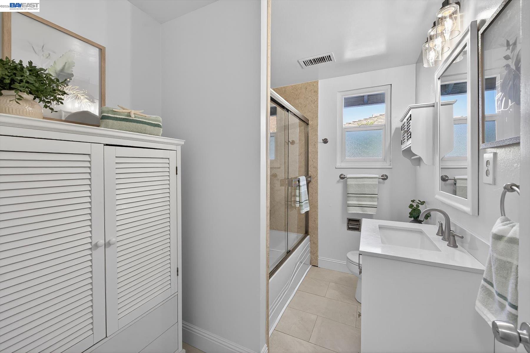 Detail Gallery Image 24 of 30 For 843 Jensen St, Livermore,  CA 94550 - 4 Beds | 2 Baths