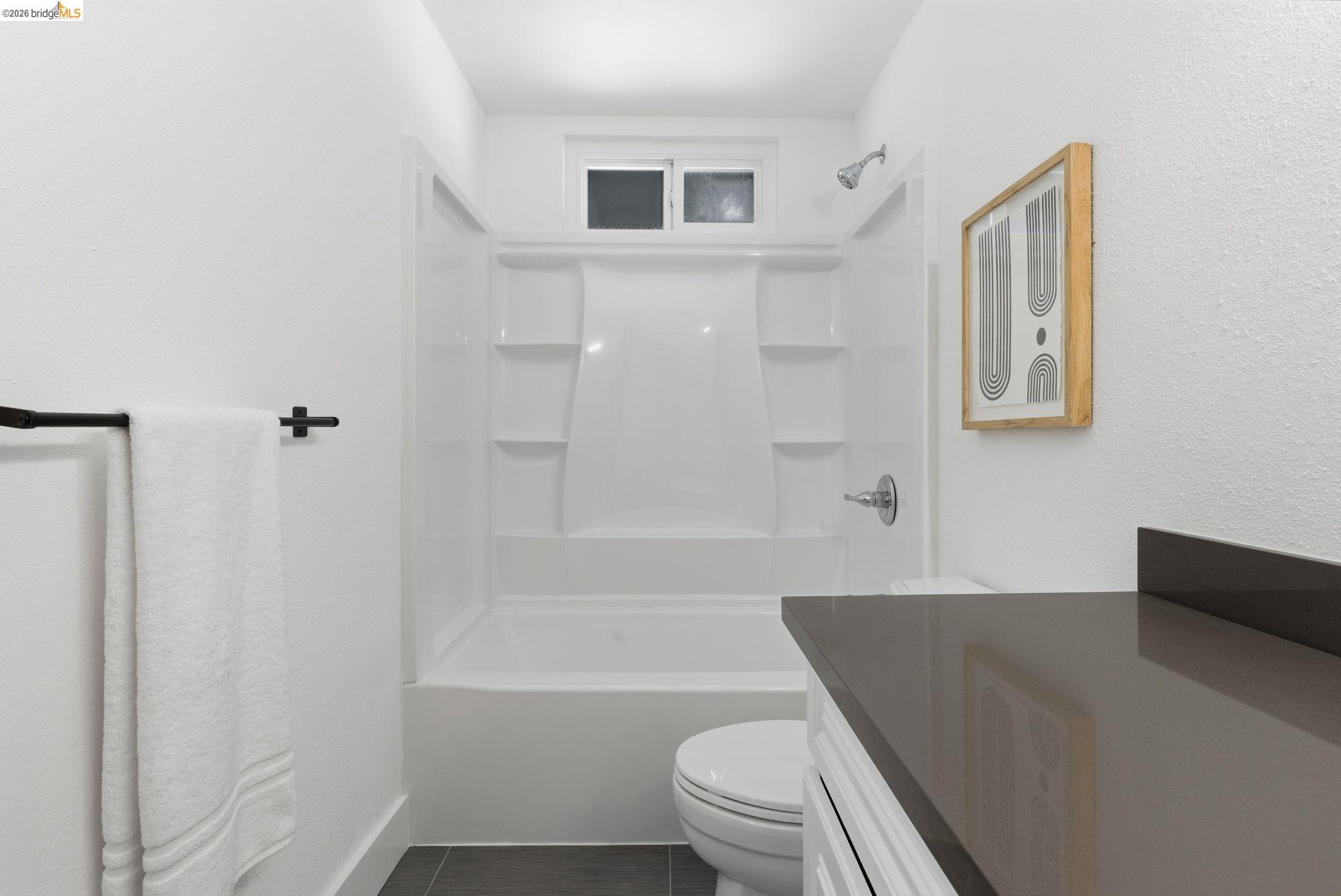 Detail Gallery Image 38 of 57 For 3178 Larchmont Ln, San Pablo,  CA 94806 - 3 Beds | 2/1 Baths