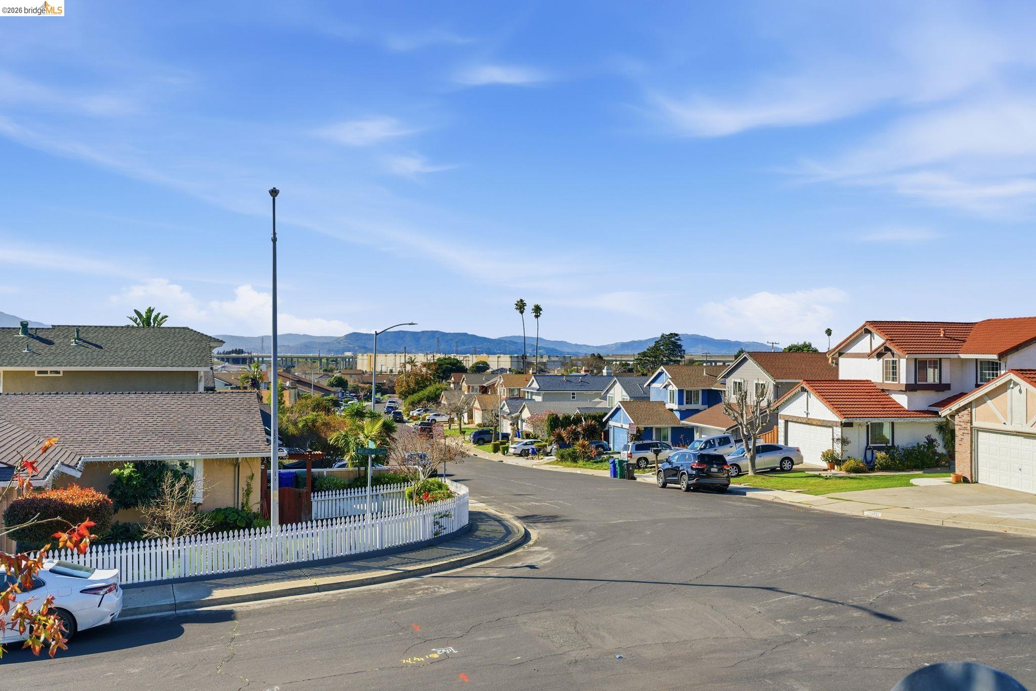 Detail Gallery Image 48 of 57 For 3178 Larchmont Ln, San Pablo,  CA 94806 - 3 Beds | 2/1 Baths