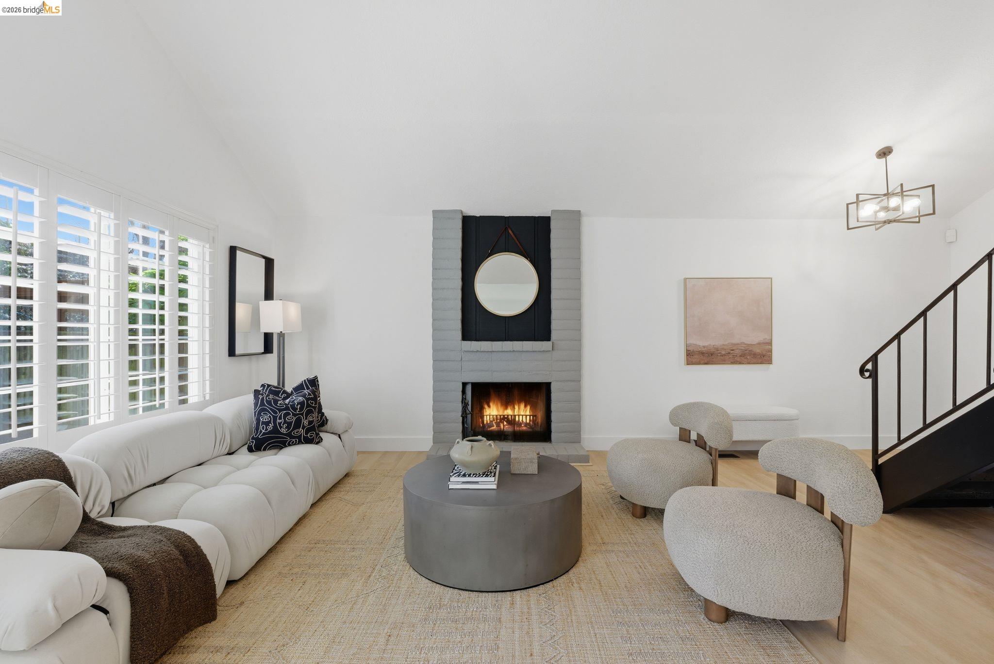 Detail Gallery Image 9 of 57 For 3178 Larchmont Ln, San Pablo,  CA 94806 - 3 Beds | 2/1 Baths