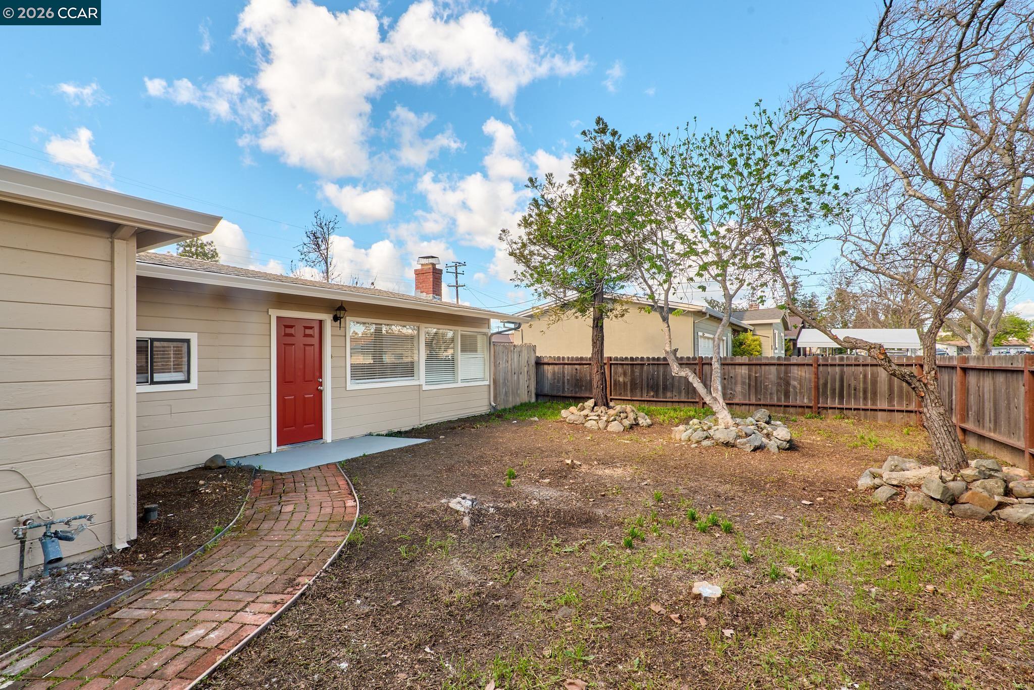 Detail Gallery Image 24 of 29 For 1413 Maryland St, Fairfield,  CA 94533 - 3 Beds | 2/1 Baths