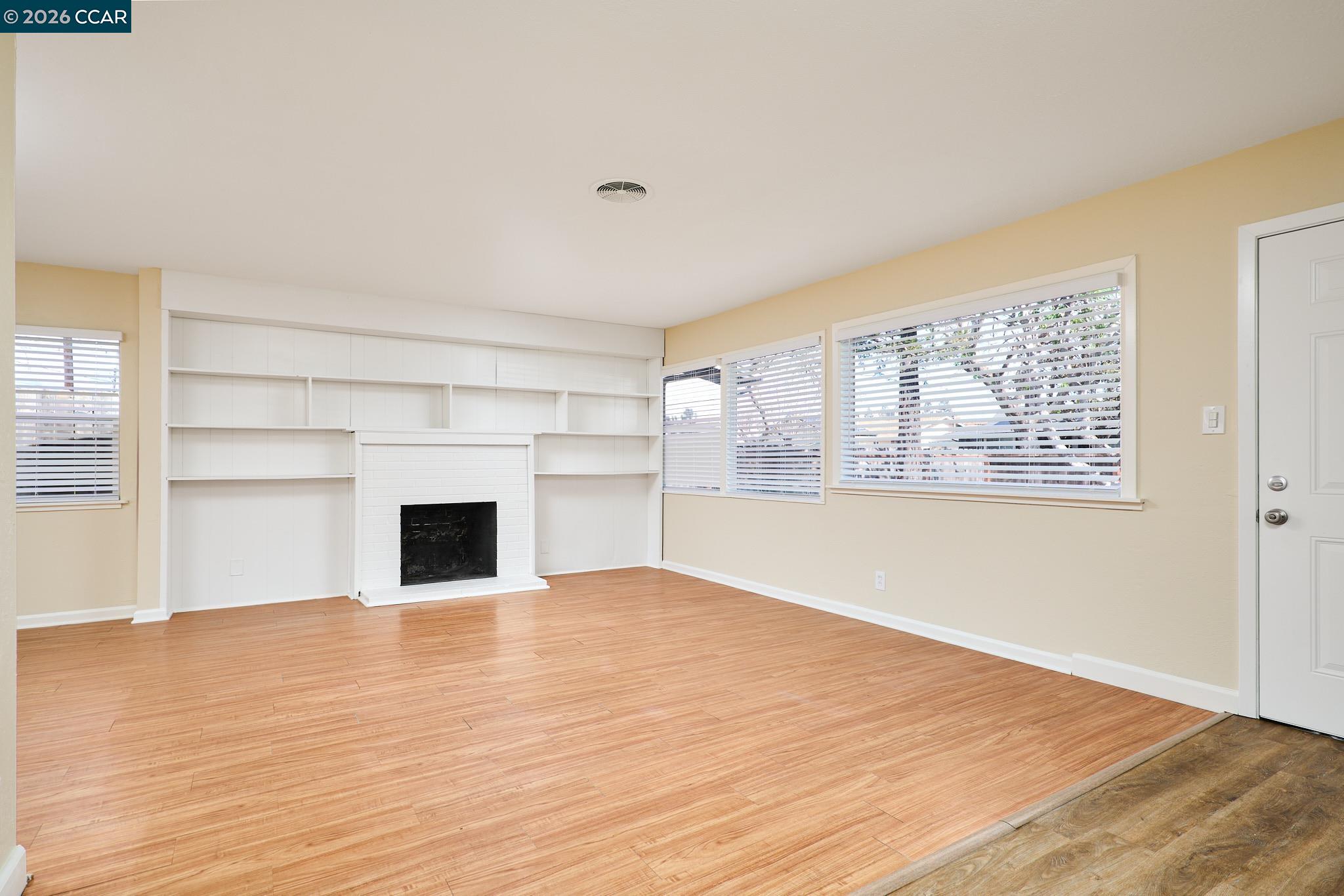 Detail Gallery Image 10 of 29 For 1413 Maryland St, Fairfield,  CA 94533 - 3 Beds | 2/1 Baths