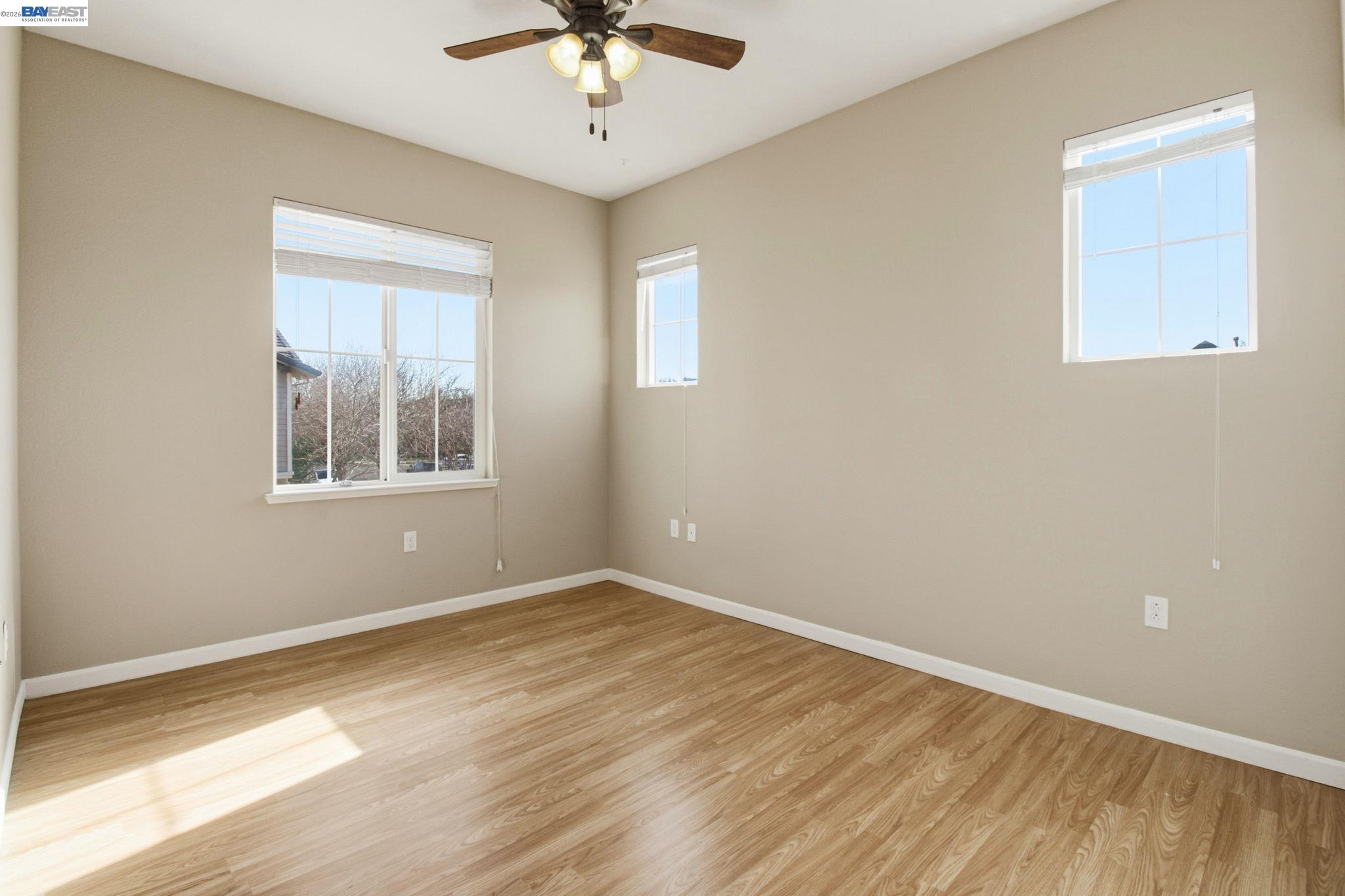 Detail Gallery Image 12 of 27 For 237 W Moraga St, Mountain House,  CA 95391 - 3 Beds | 2/1 Baths