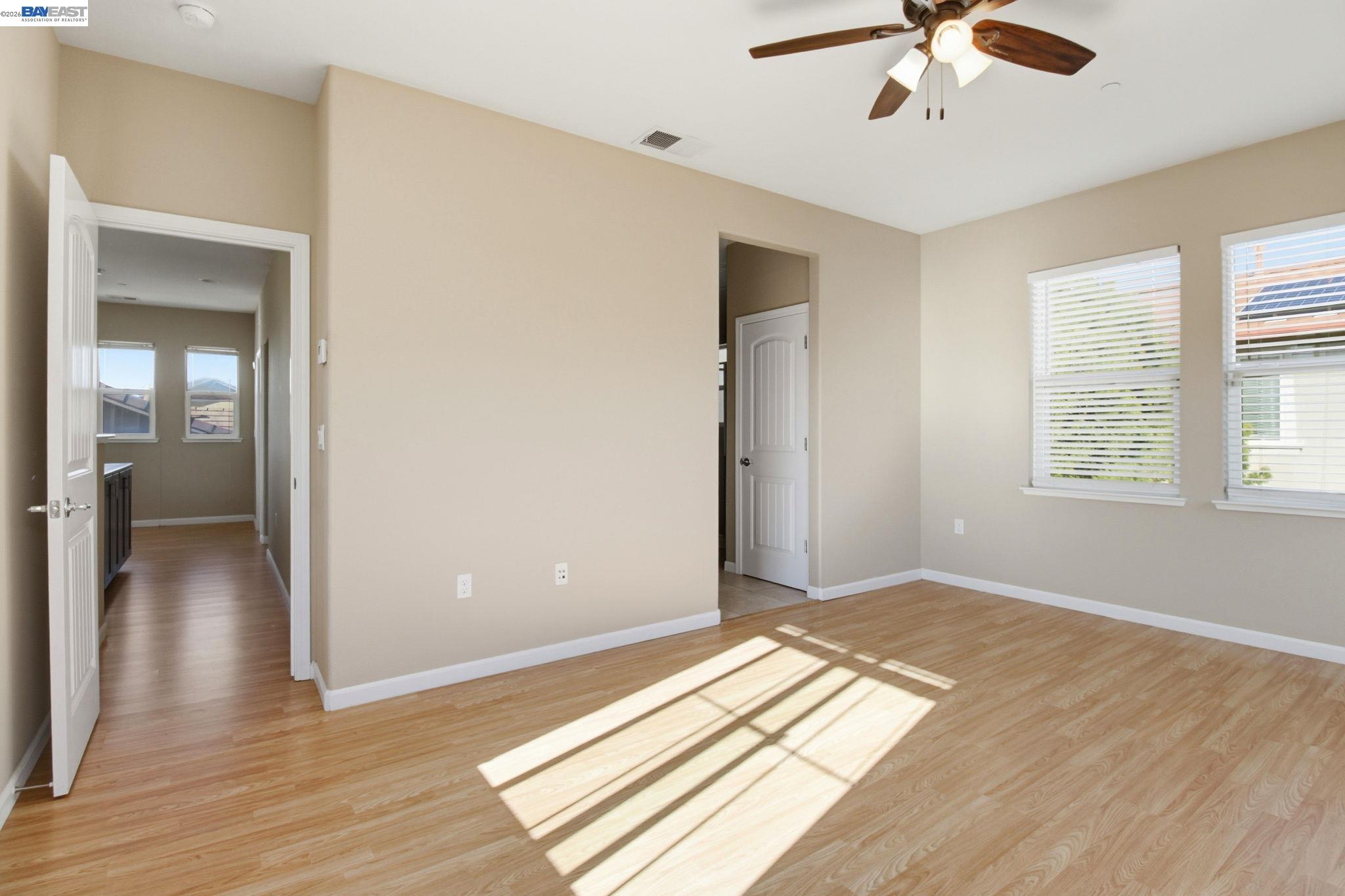 Detail Gallery Image 8 of 27 For 237 W Moraga St, Mountain House,  CA 95391 - 3 Beds | 2/1 Baths