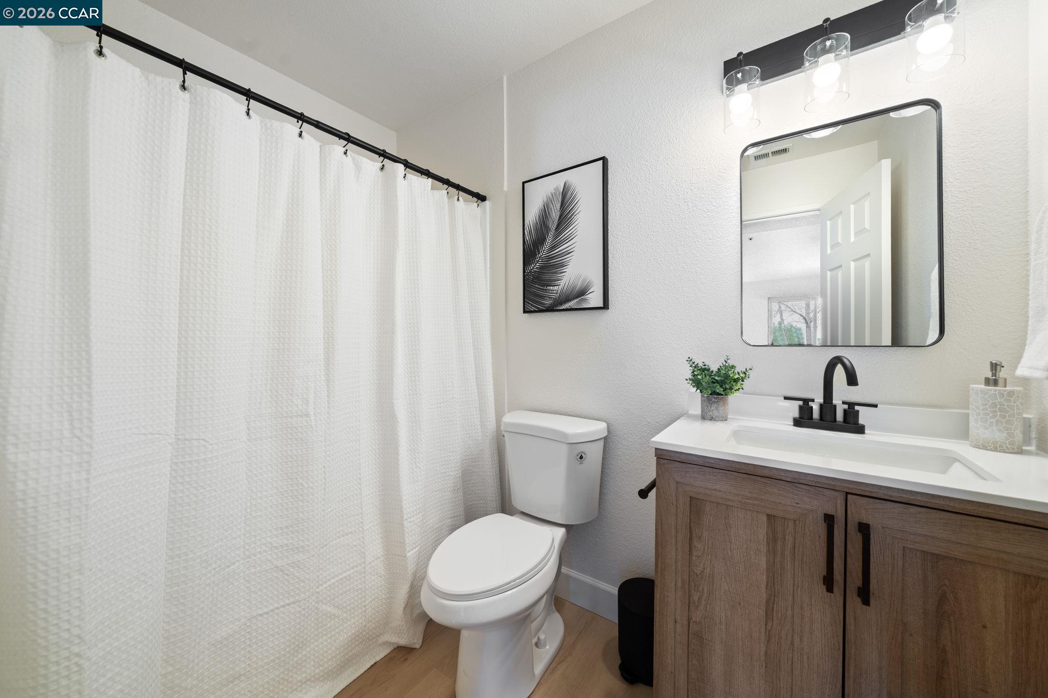 Photo #15: 41123979 Listing: Photo #15