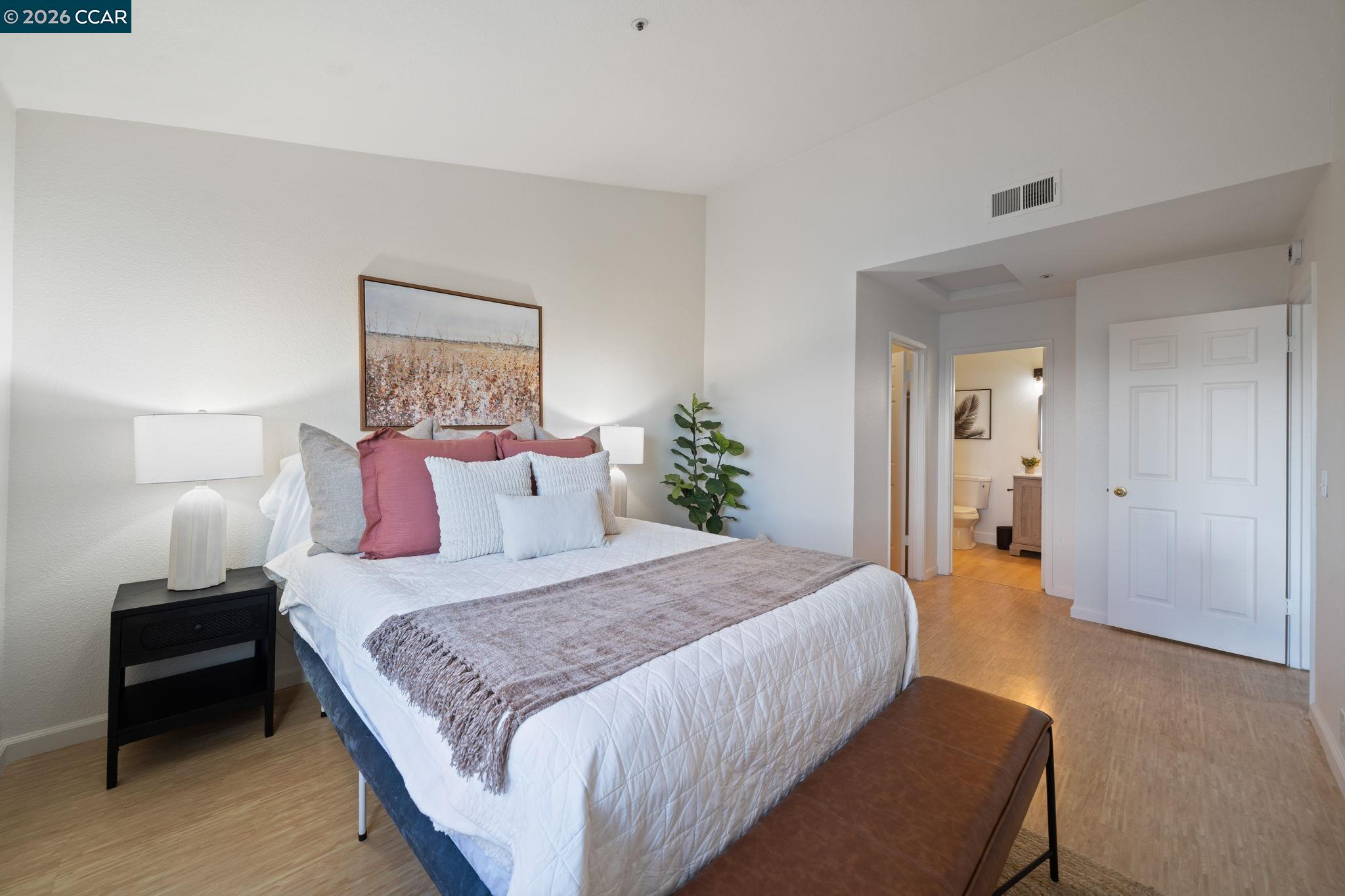 Photo #19: 41123979 Listing: Photo #19