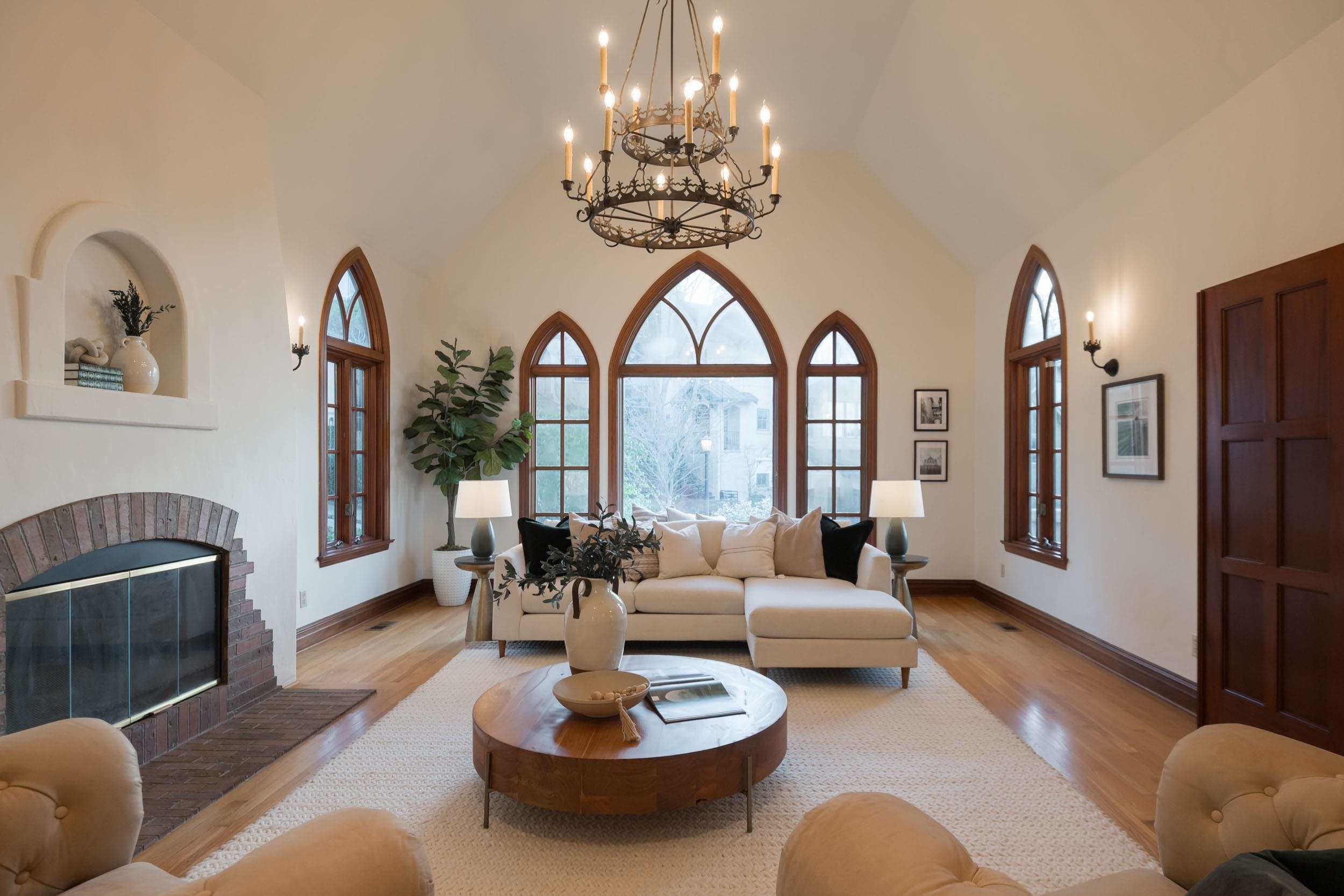 Detail Gallery Image 3 of 31 For 4800 Proctor Ave, Oakland,  CA 94618 - 3 Beds | 3 Baths