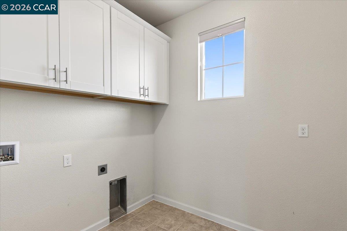 Detail Gallery Image 25 of 29 For 3017 Kenwood Cir, Oakley,  CA 94561-6023 - 4 Beds | 3 Baths