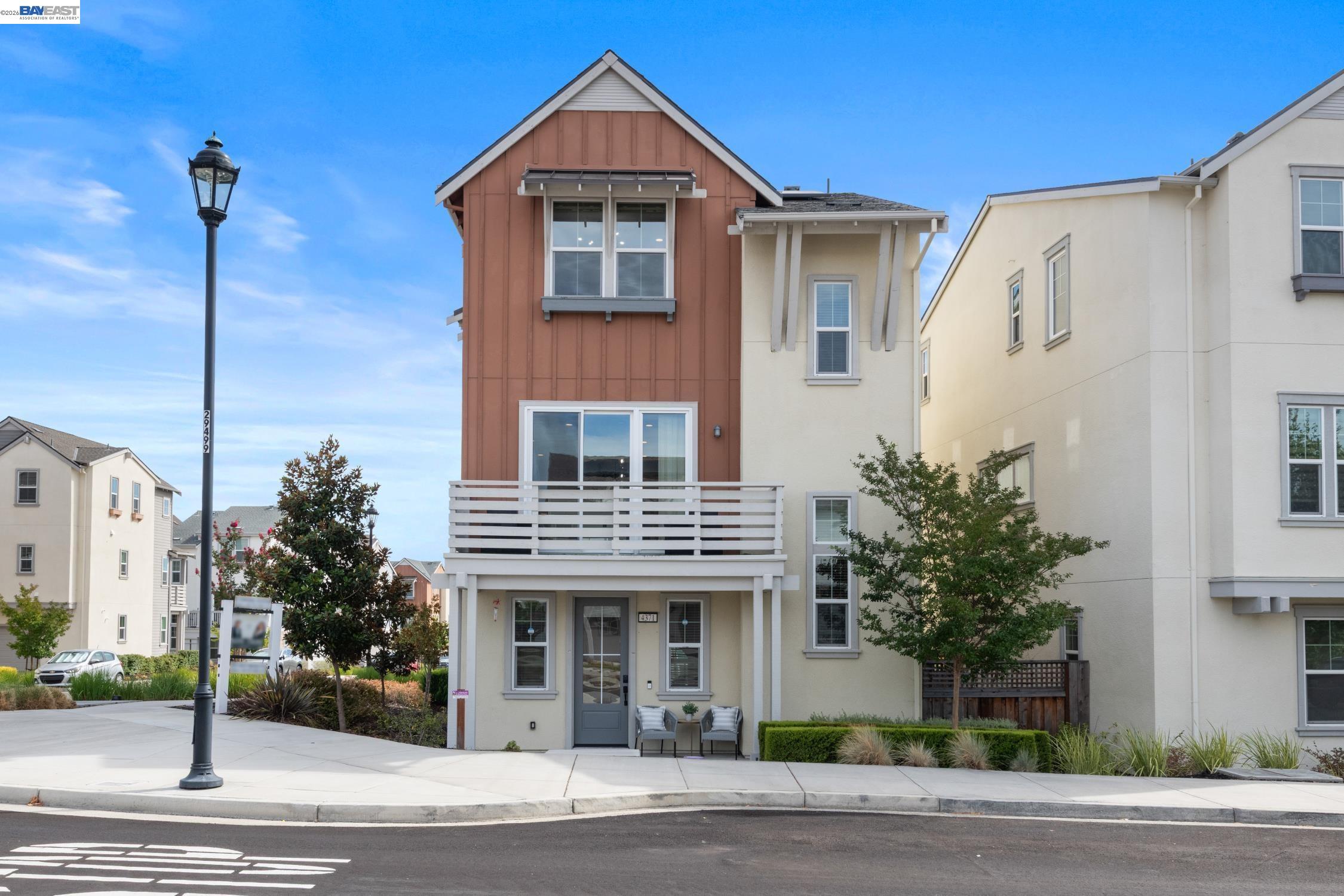 Front Image Thumbnail for BE41123987