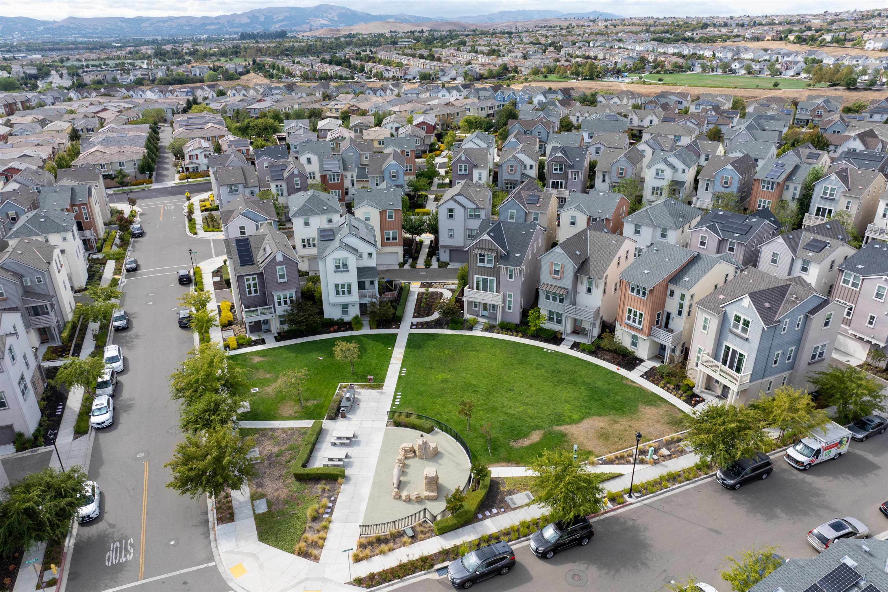 Detail Gallery Image 29 of 35 For 4371 Panorama Dr, Dublin,  CA 94568 - 3 Beds | 2/1 Baths