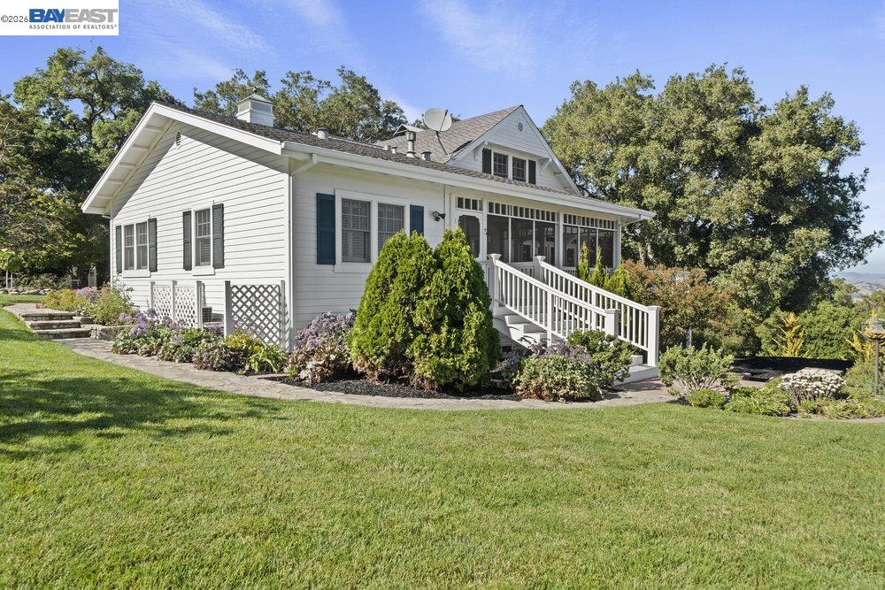 Detail Gallery Image 11 of 60 For 5280 Sheridan Rd, Sunol,  CA 94586 - 4 Beds | 4/1 Baths