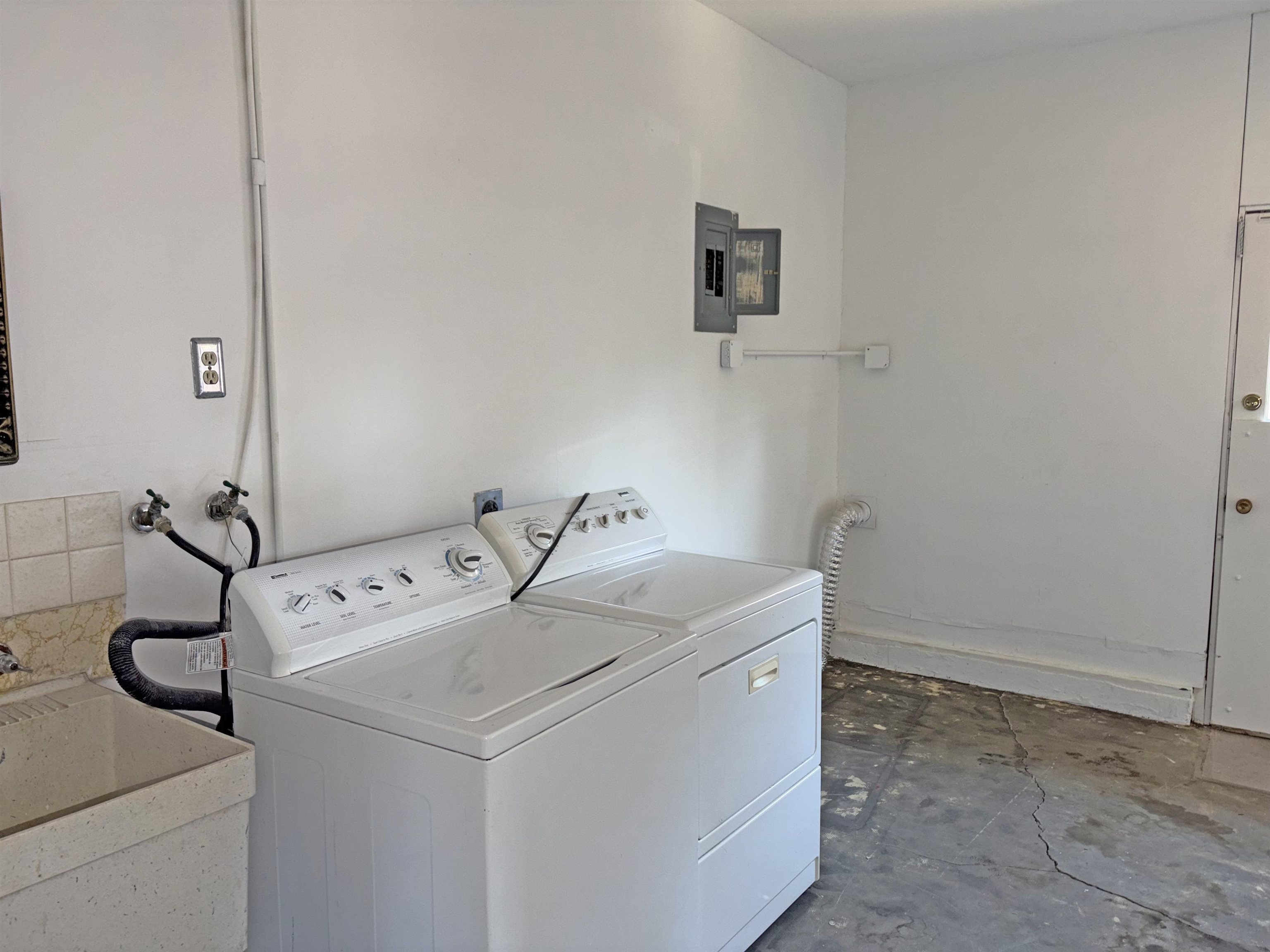 Detail Gallery Image 16 of 21 For 683 Southwood Dr, Brentwood,  CA 94513 - 3 Beds | 2 Baths