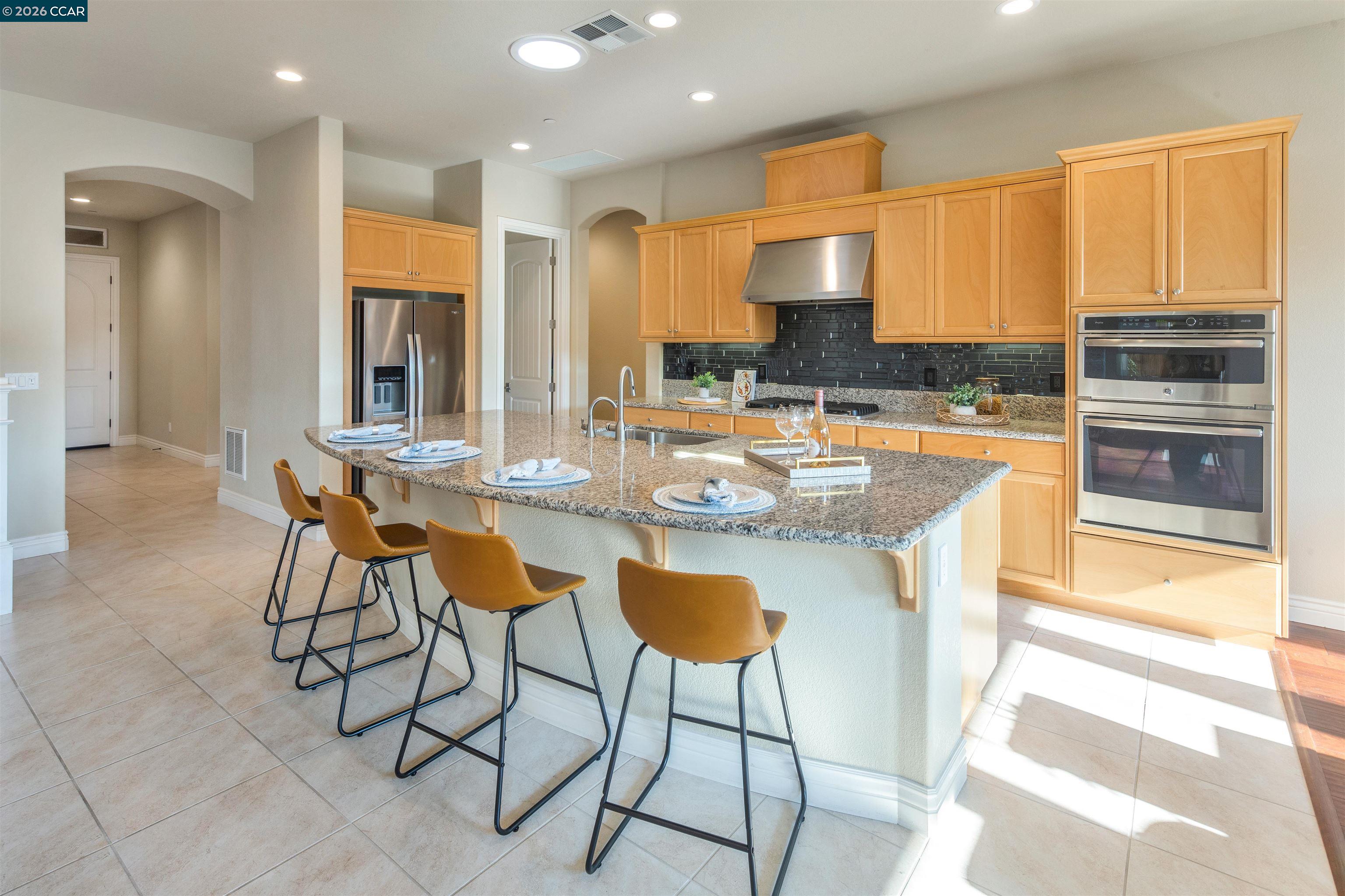 Detail Gallery Image 3 of 52 For 2090 Rioja Way, Brentwood,  CA 94513 - 4 Beds | 3/1 Baths