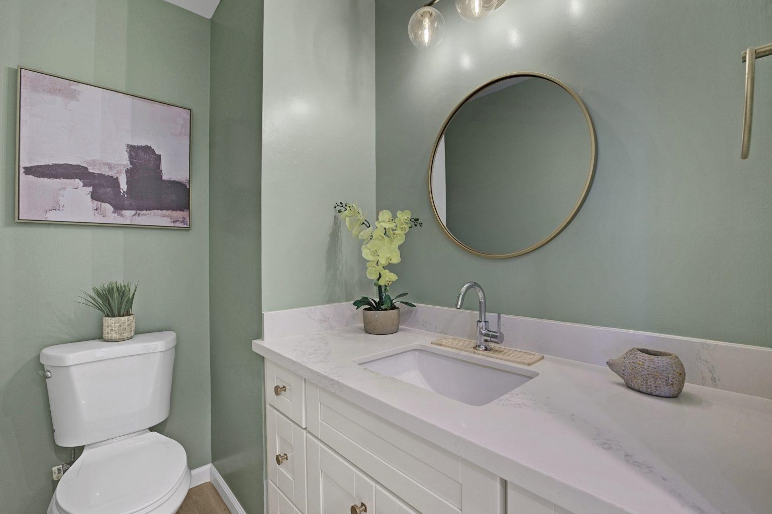 Detail Gallery Image 21 of 49 For 3218 Fir Ave, Alameda,  CA 94502 - 3 Beds | 2/1 Baths