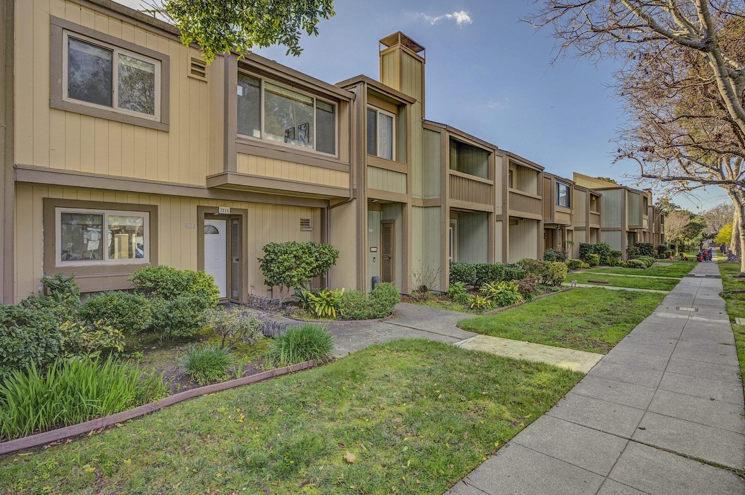 Detail Gallery Image 46 of 49 For 3218 Fir Ave, Alameda,  CA 94502 - 3 Beds | 2/1 Baths