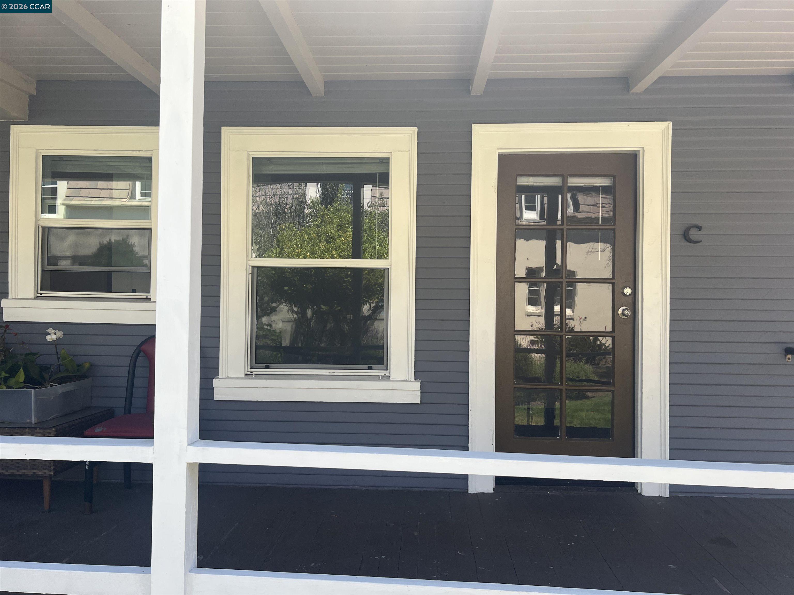 Detail Gallery Image 3 of 9 For 2361 E 29th St #COTTAGE C,  Oakland,  CA 94606 - 0 Beds | 1 Baths