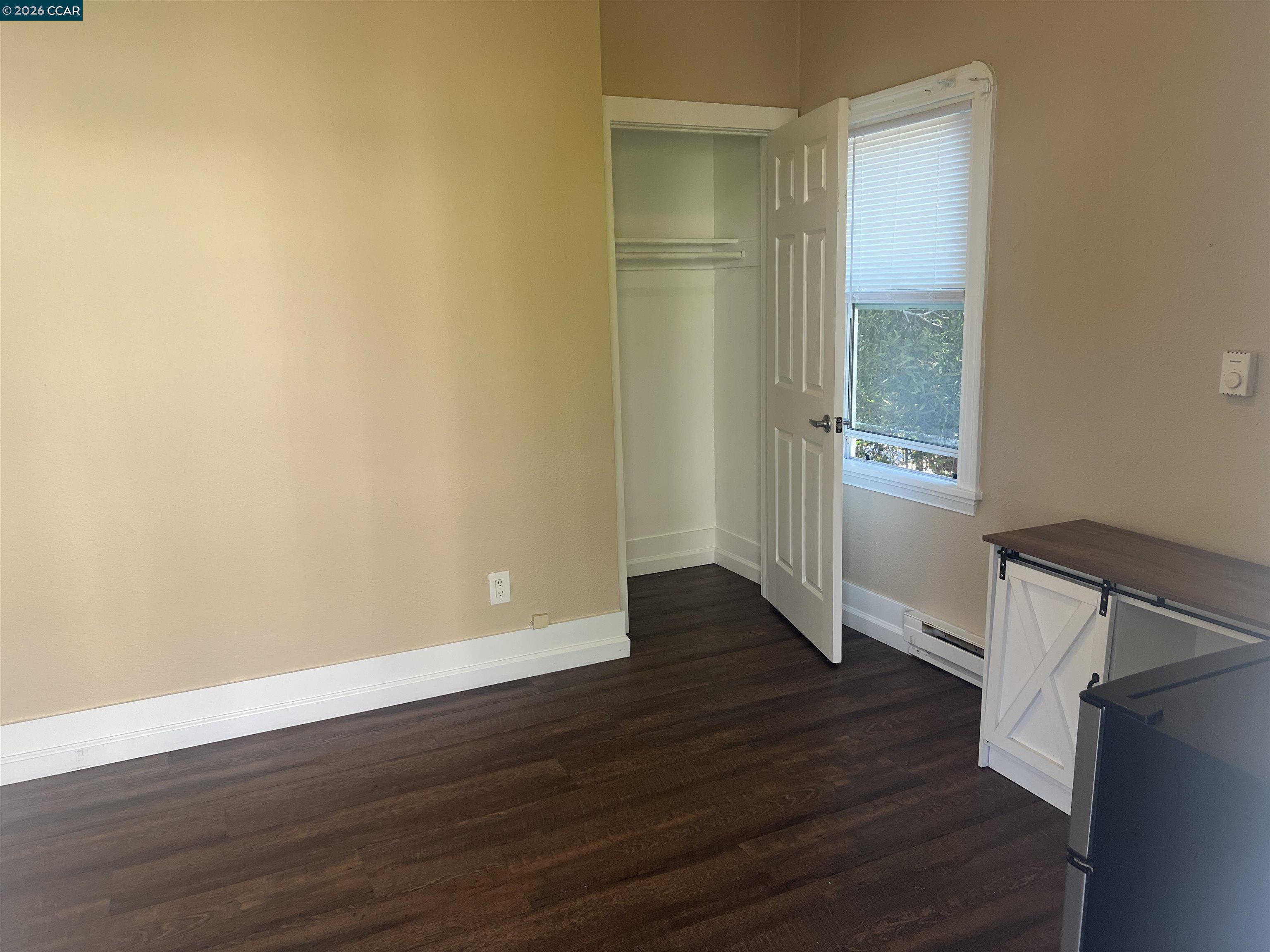 Detail Gallery Image 5 of 9 For 2361 E 29th St #COTTAGE C,  Oakland,  CA 94606 - 0 Beds | 1 Baths