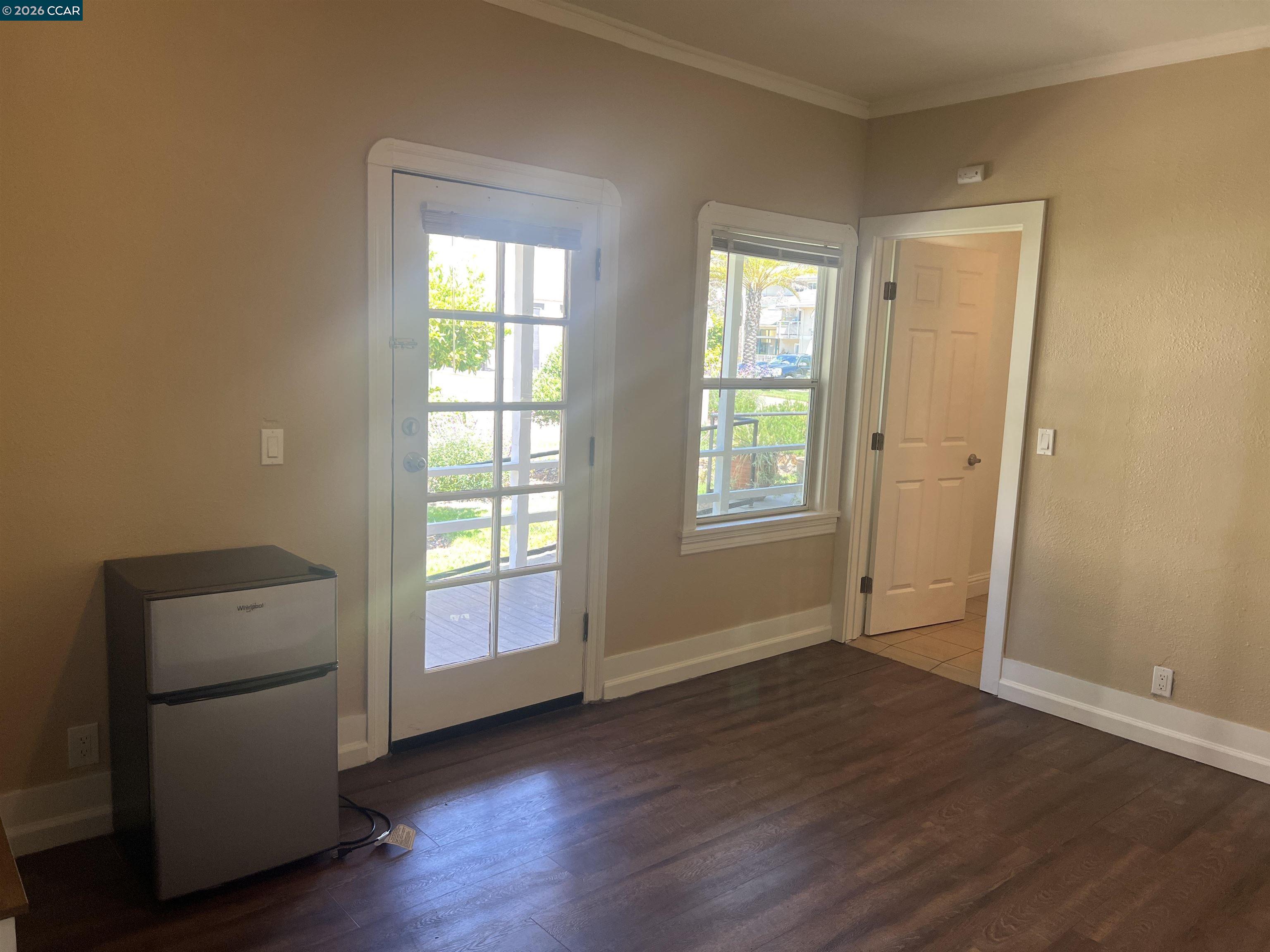 Detail Gallery Image 7 of 9 For 2361 E 29th St #COTTAGE C,  Oakland,  CA 94606 - 0 Beds | 1 Baths