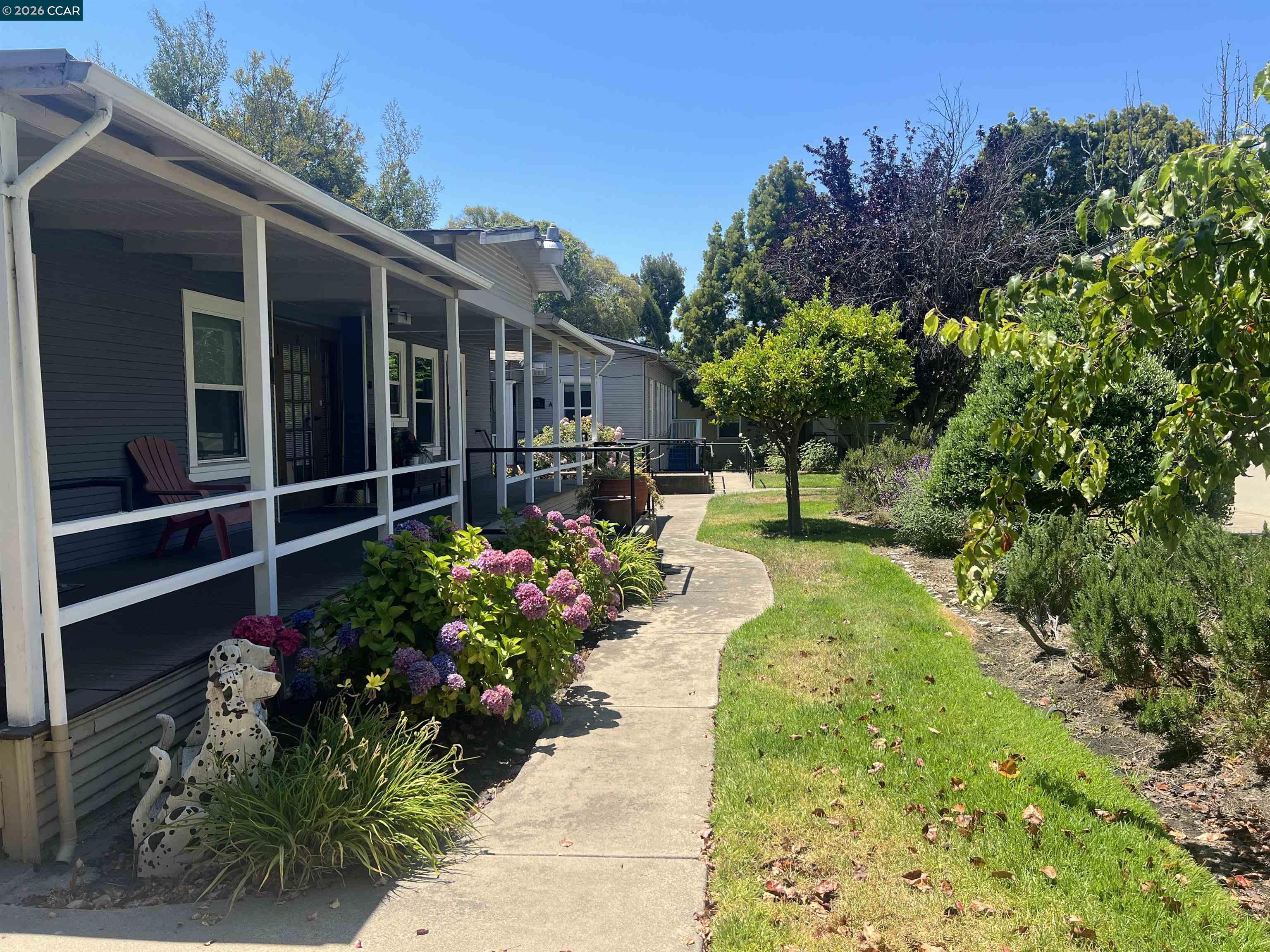 Detail Gallery Image 9 of 9 For 2361 E 29th St #COTTAGE C,  Oakland,  CA 94606 - 0 Beds | 1 Baths