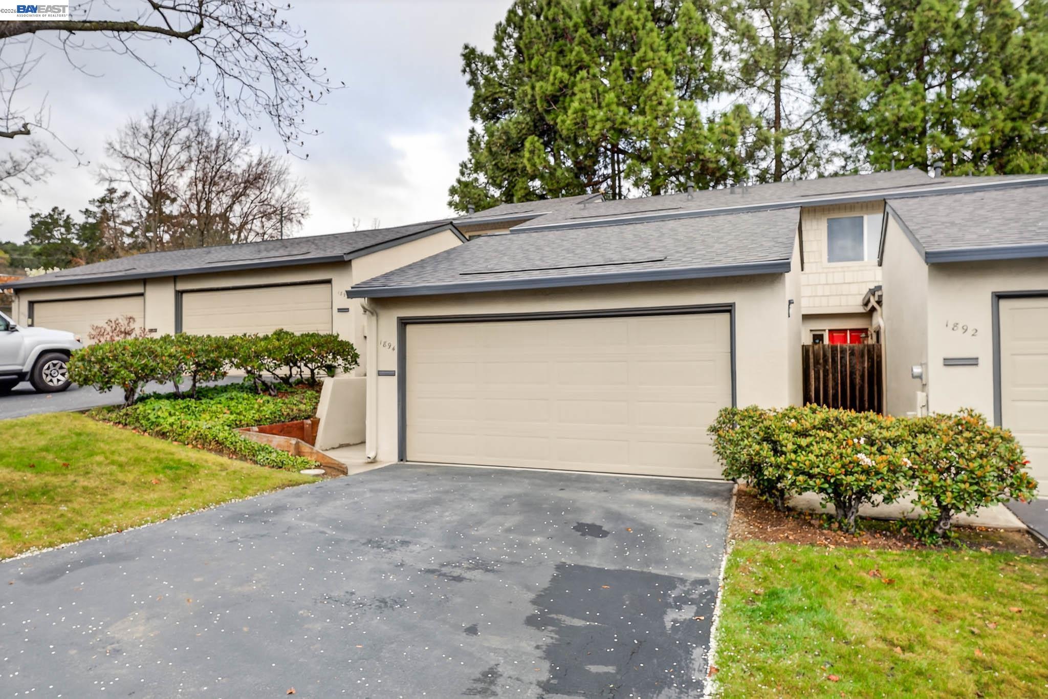 Photo #2: 41124000 Listing: Photo #2