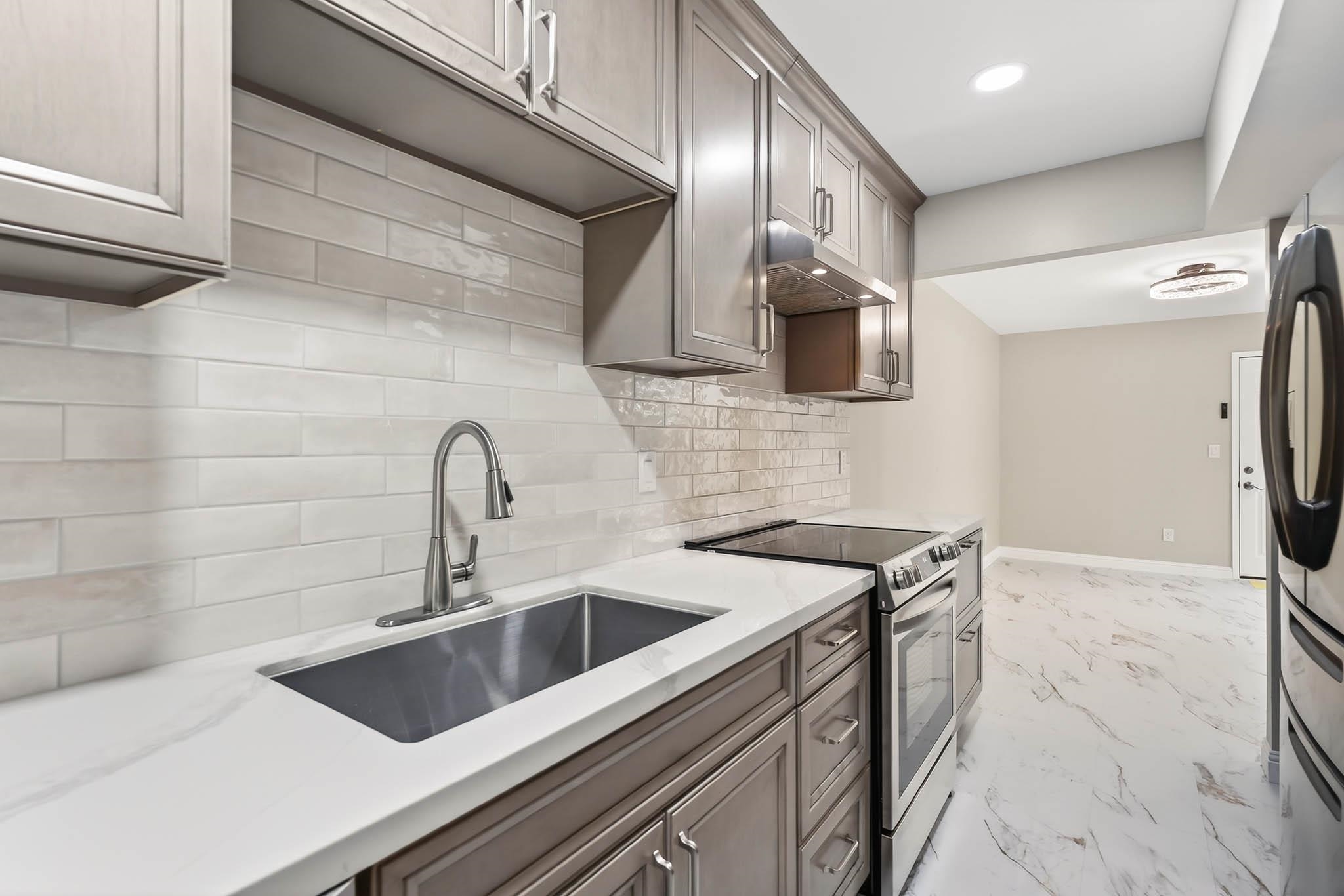 Photo #13: 41124000 Listing: Photo #13