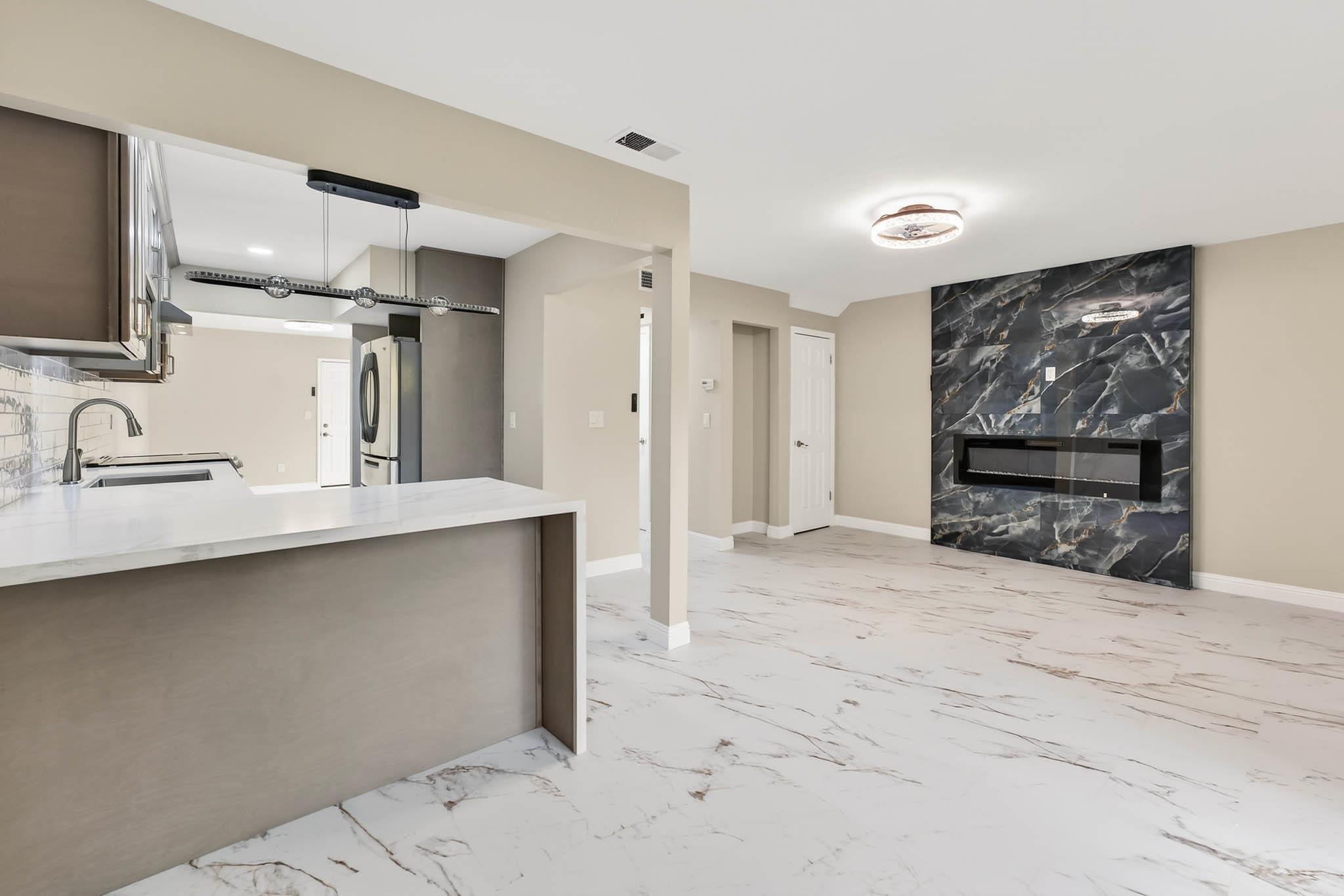 Photo #17: 41124000 Listing: Photo #17