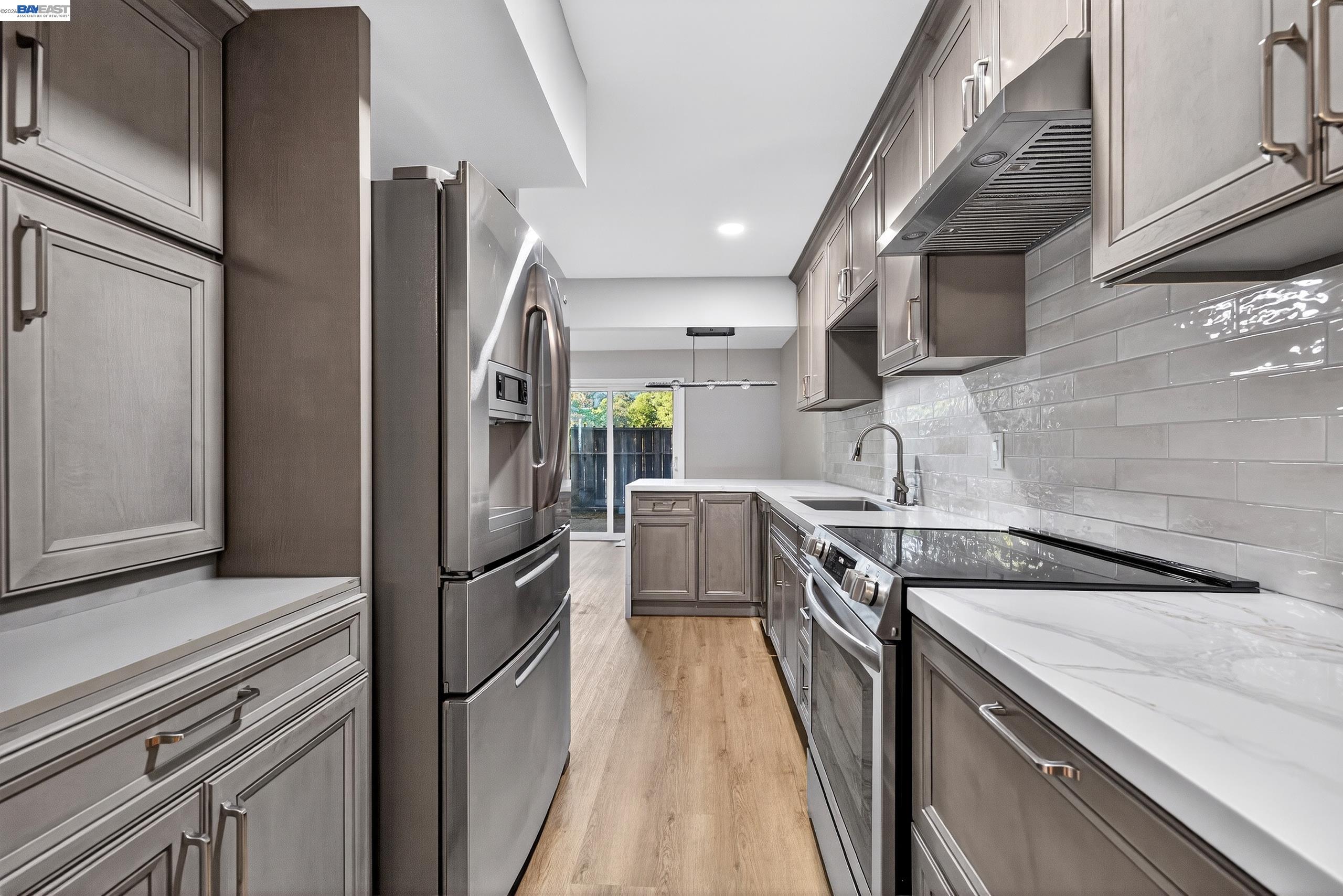 Photo #16: 41124000 Listing: Photo #16