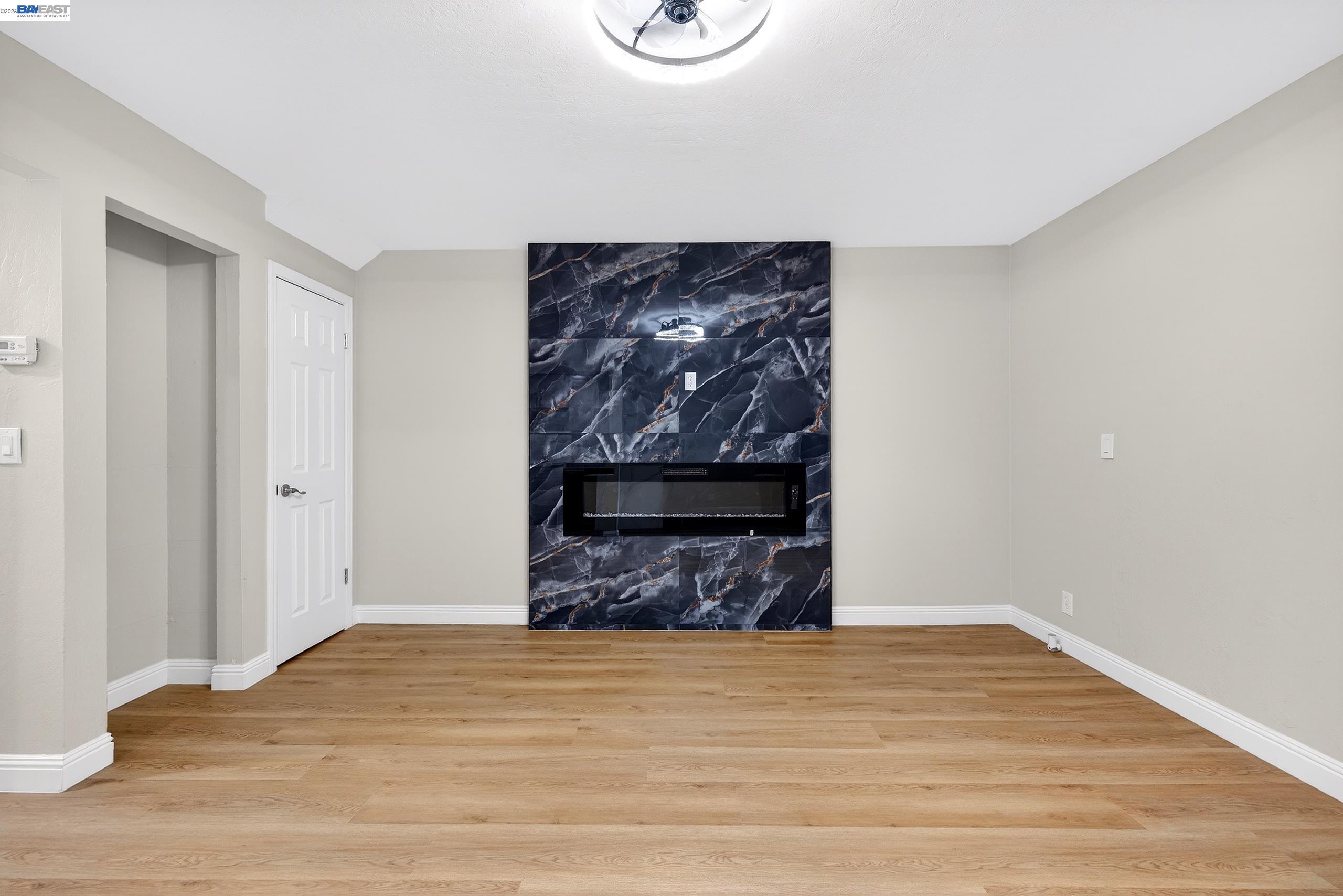 Photo #22: 41124000 Listing: Photo #22