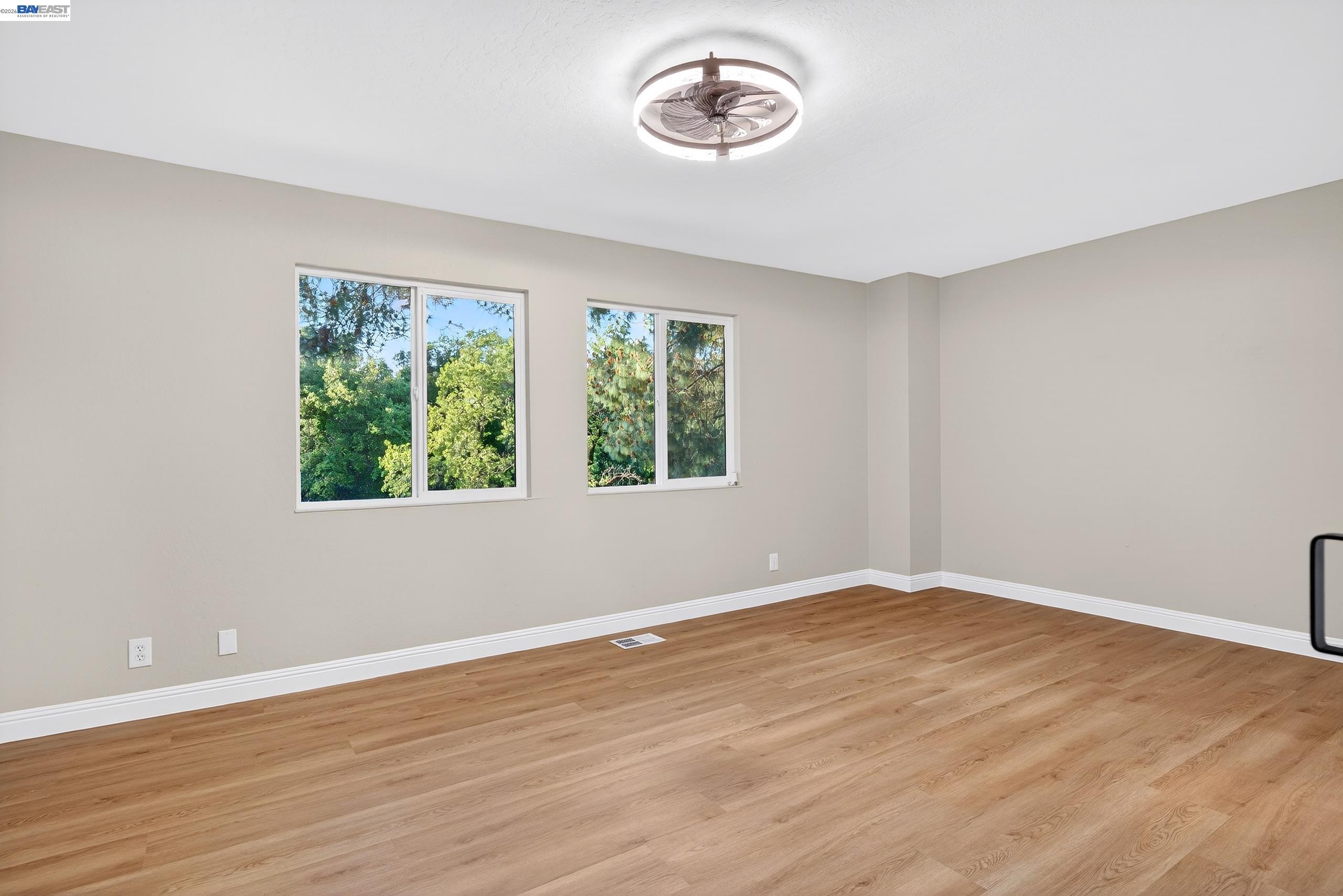 Photo #27: 41124000 Listing: Photo #27