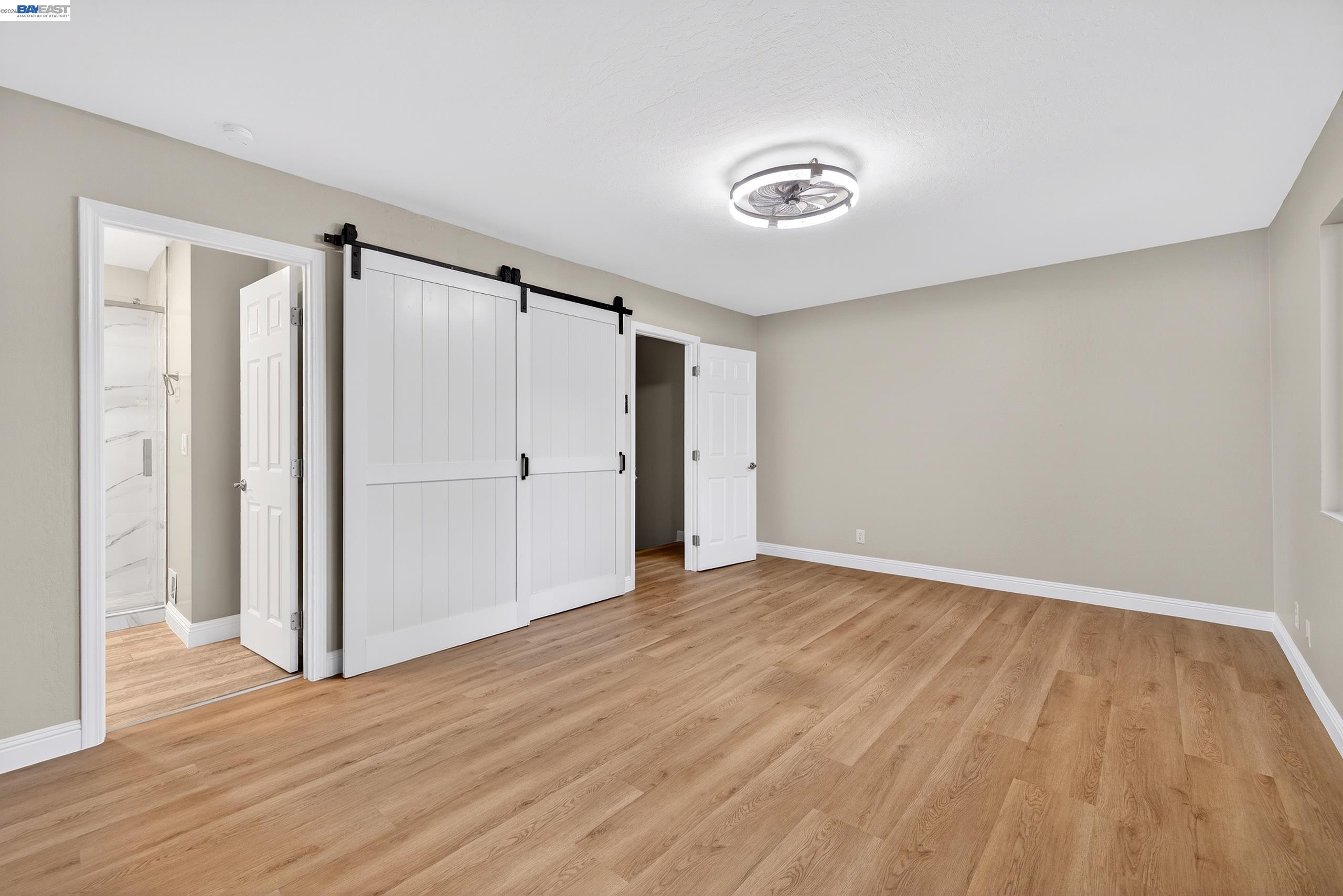 Photo #31: 41124000 Listing: Photo #31